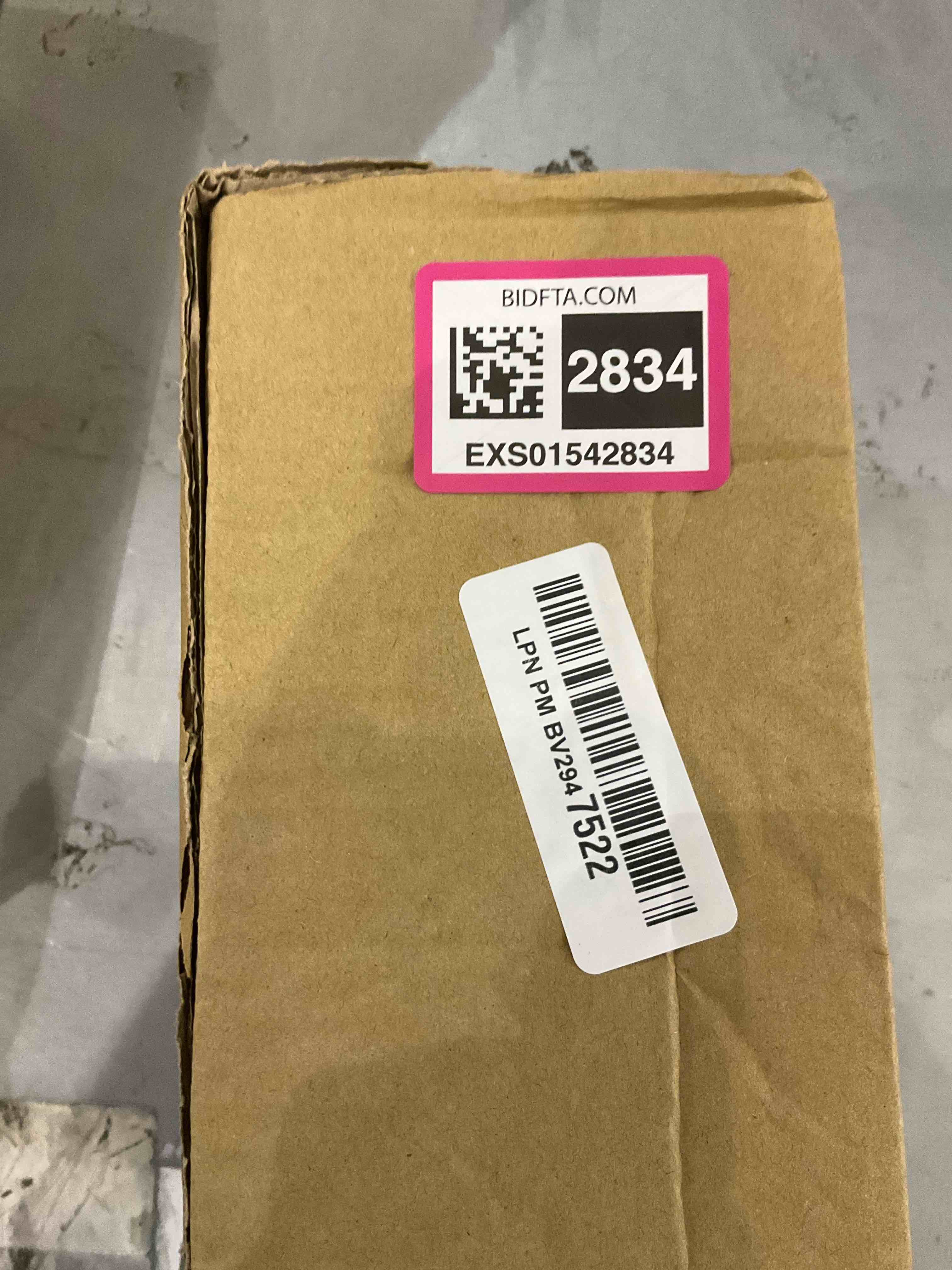 https://s3.amazonaws.com/lotting-images-prod/BargainHunt/EXS01542834_1715256168115.jpeg