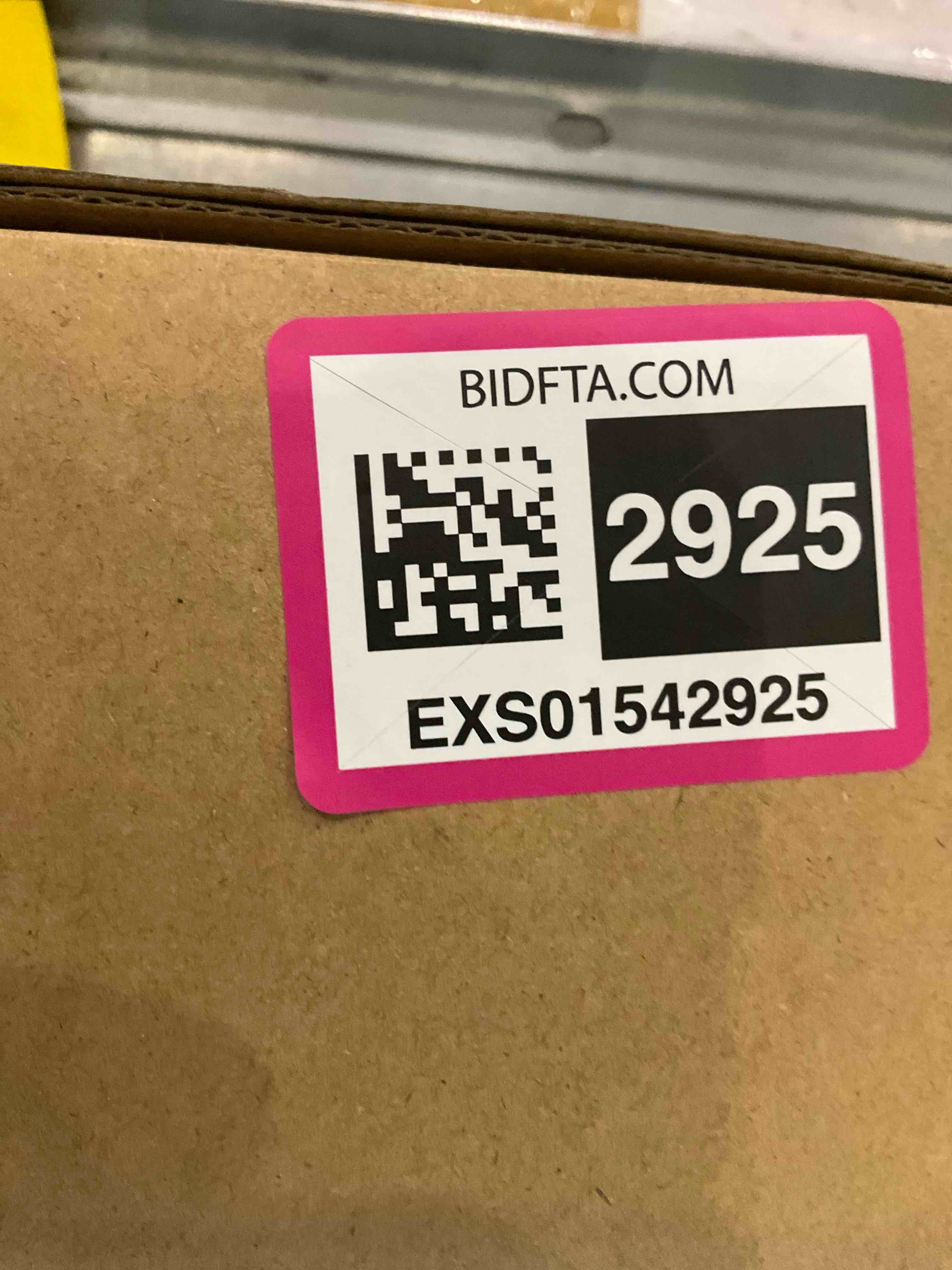 https://s3.amazonaws.com/lotting-images-prod/BargainHunt/EXS01542925_1715268934550.jpeg