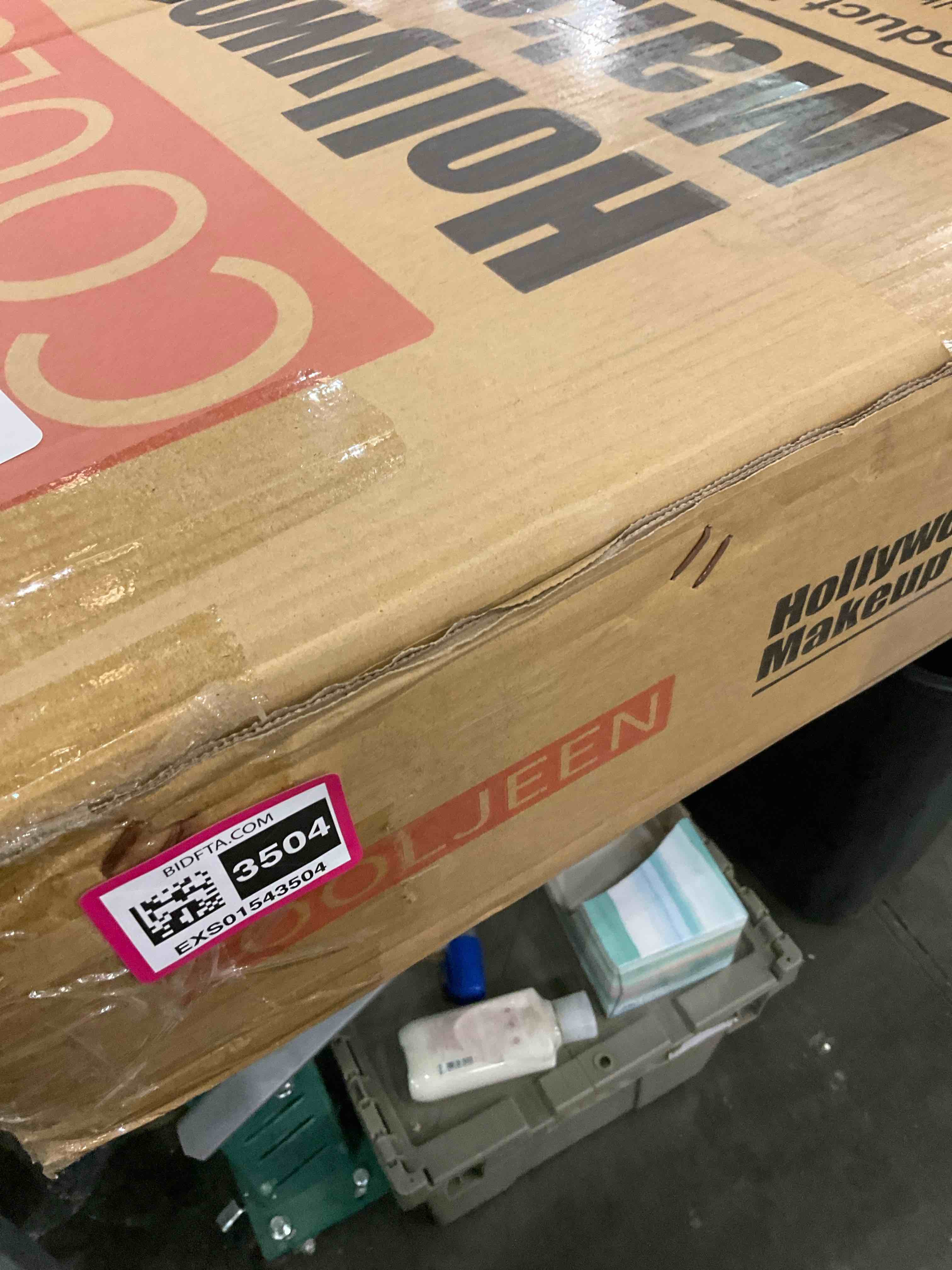 https://s3.amazonaws.com/lotting-images-prod/BargainHunt/EXS01543504_1714483216515.jpeg