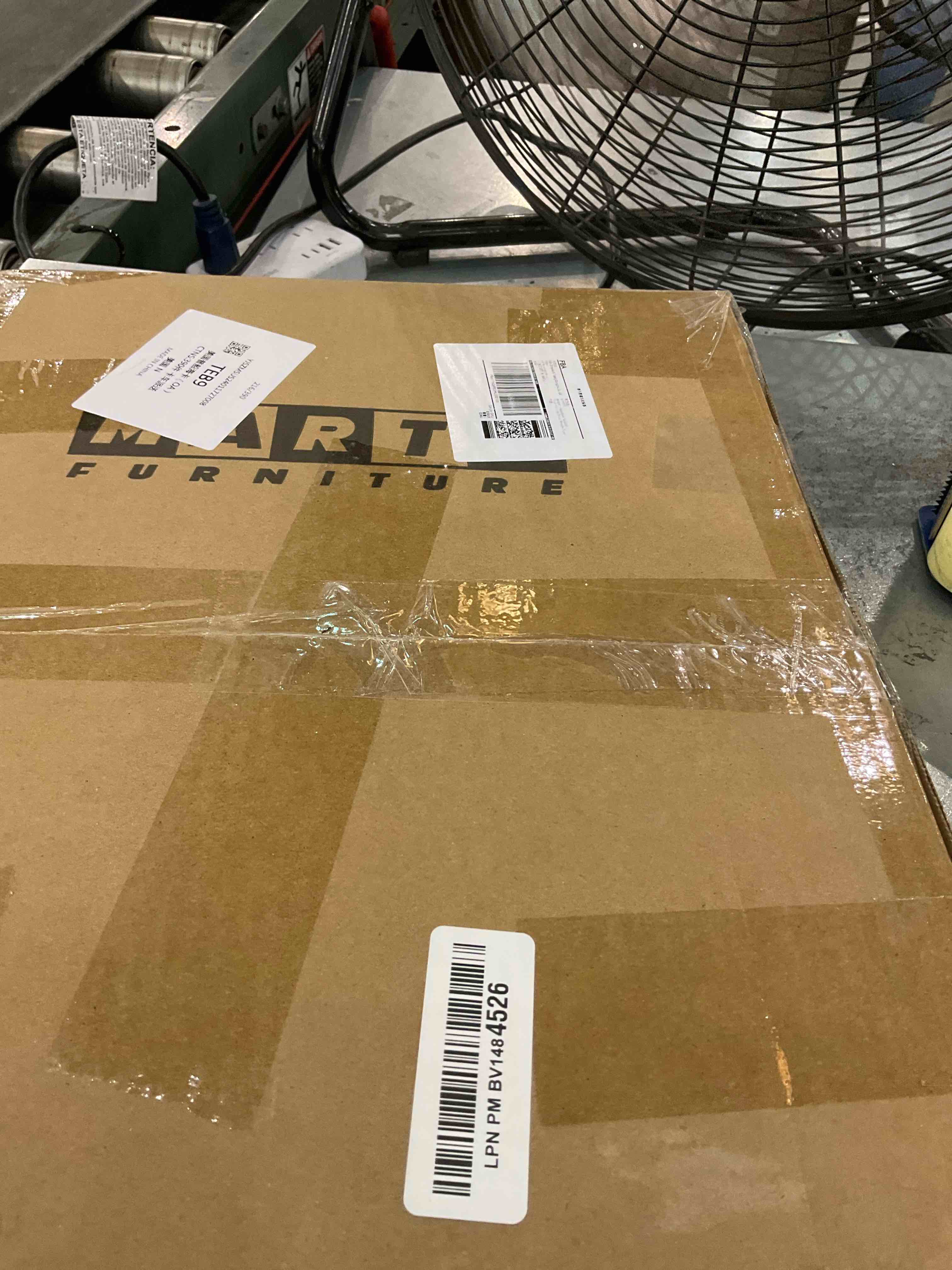 https://s3.amazonaws.com/lotting-images-prod/BargainHunt/EXS01543557_1714486928116.jpeg