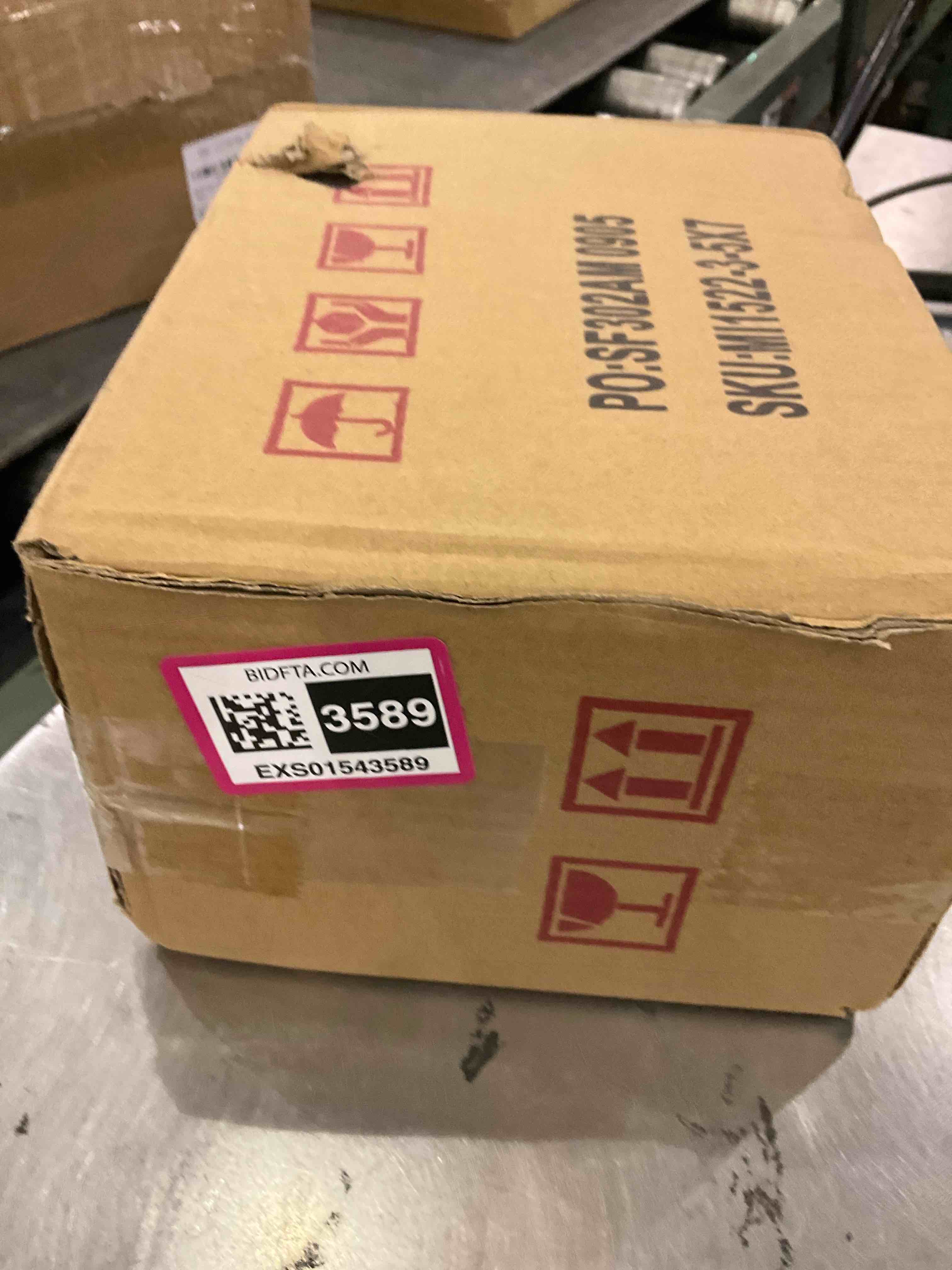 https://s3.amazonaws.com/lotting-images-prod/BargainHunt/EXS01543589_1714489427904.jpeg
