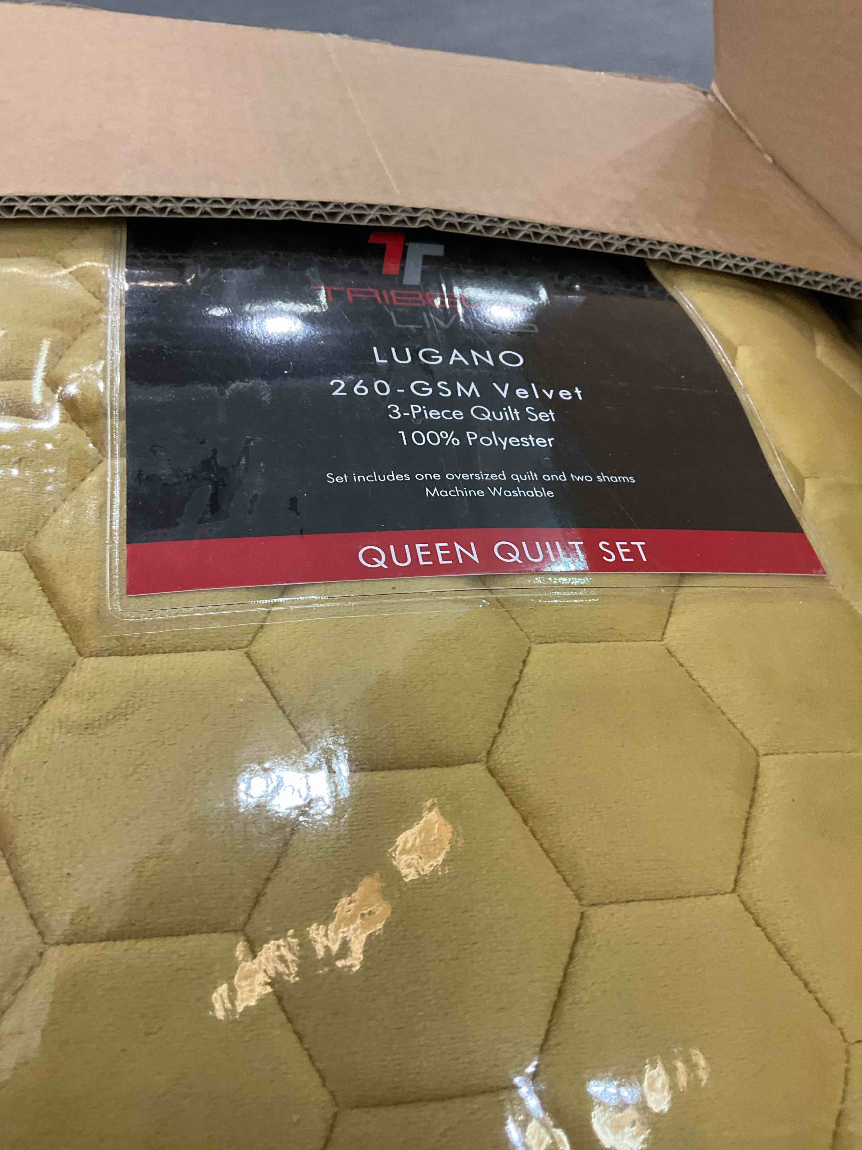 https://s3.amazonaws.com/lotting-images-prod/BargainHunt/EXS01543925_1714671292920.jpeg