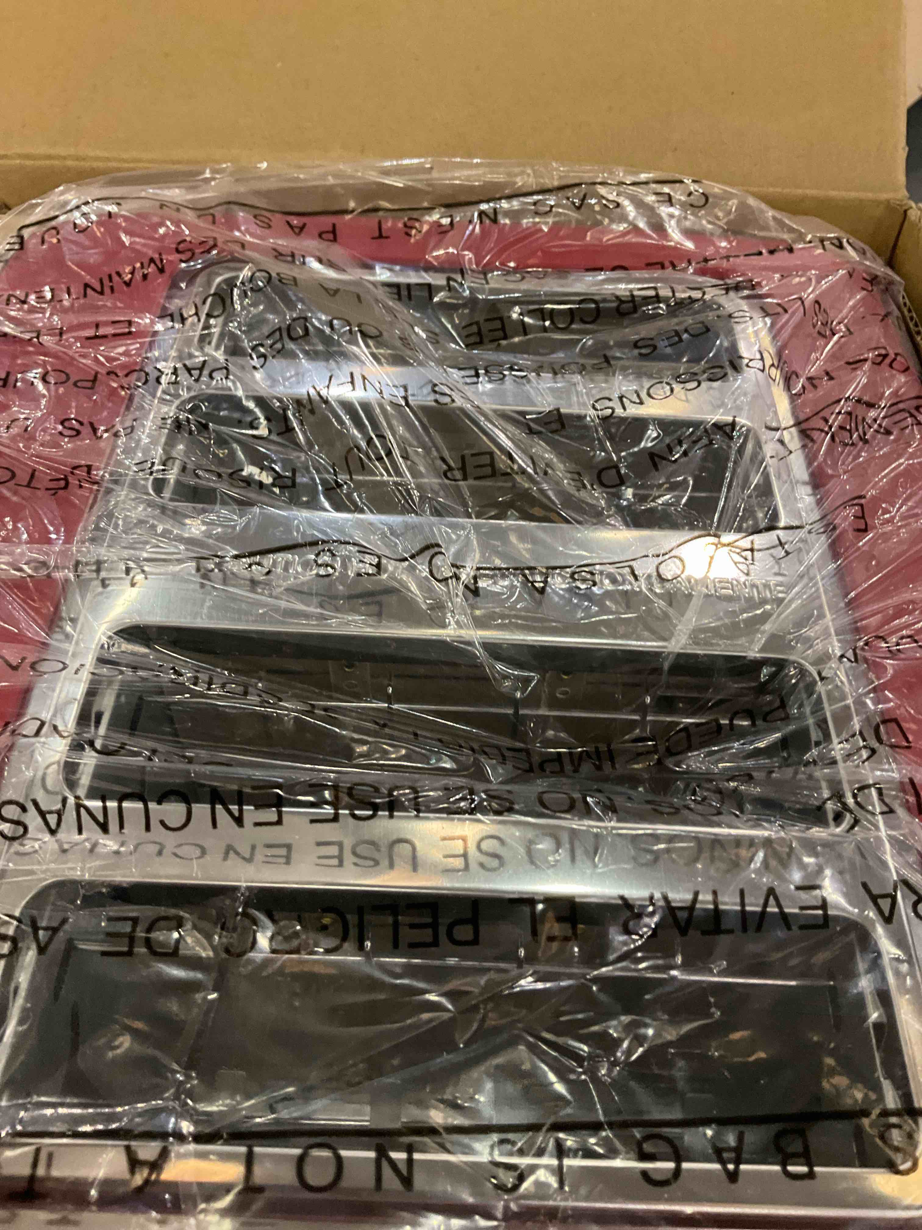 https://s3.amazonaws.com/lotting-images-prod/BargainHunt/EXS01544276_1715089280337.jpeg