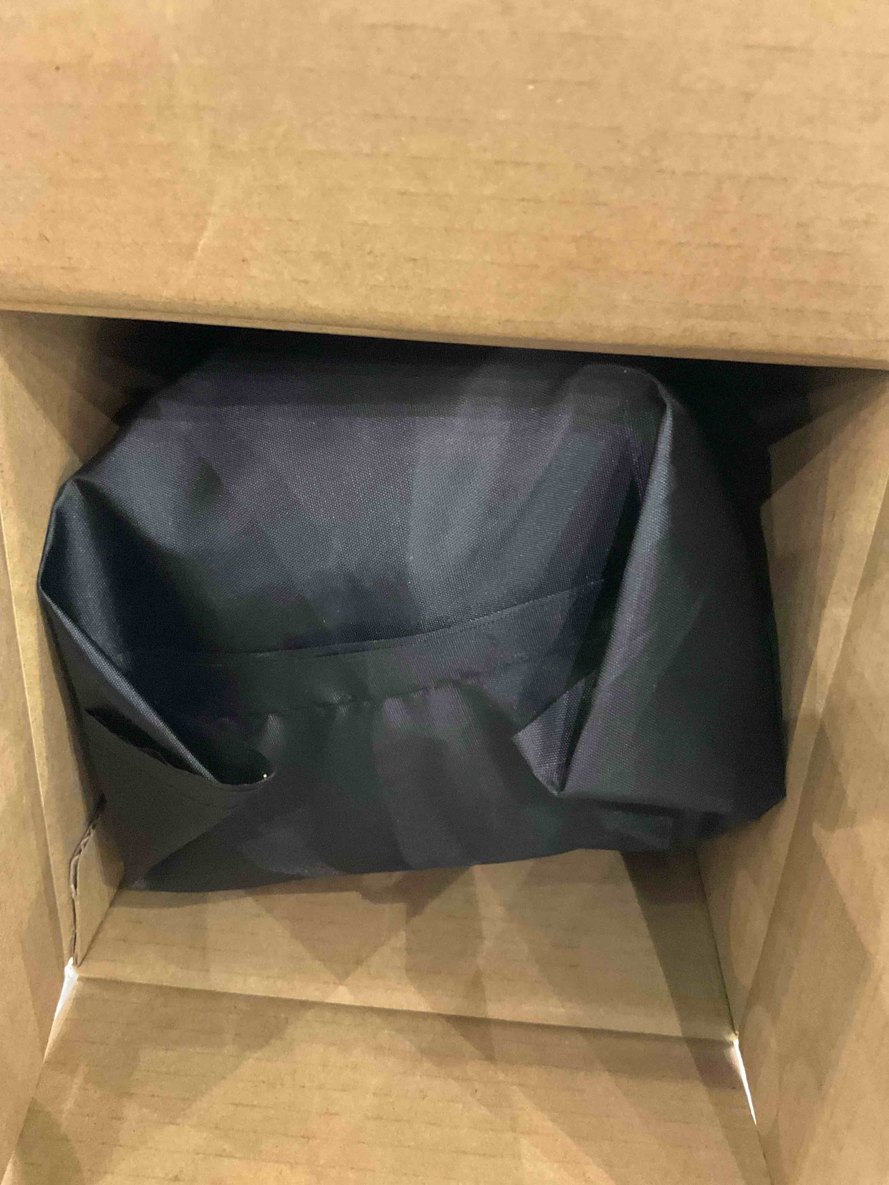 https://s3.amazonaws.com/lotting-images-prod/BargainHunt/EXS01544311_1715092301562.jpeg