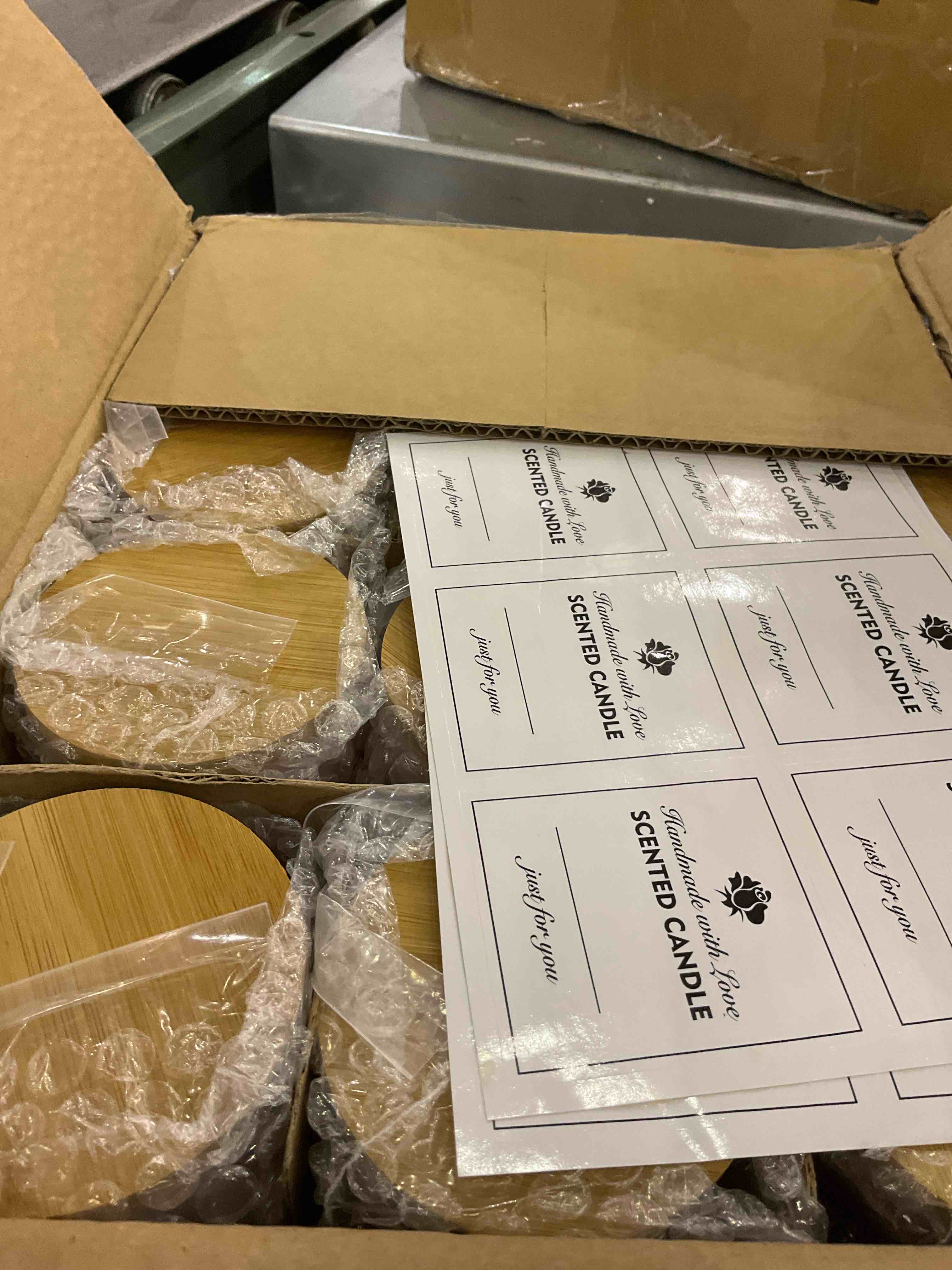 https://s3.amazonaws.com/lotting-images-prod/BargainHunt/EXS01544461_1715169648912.jpeg