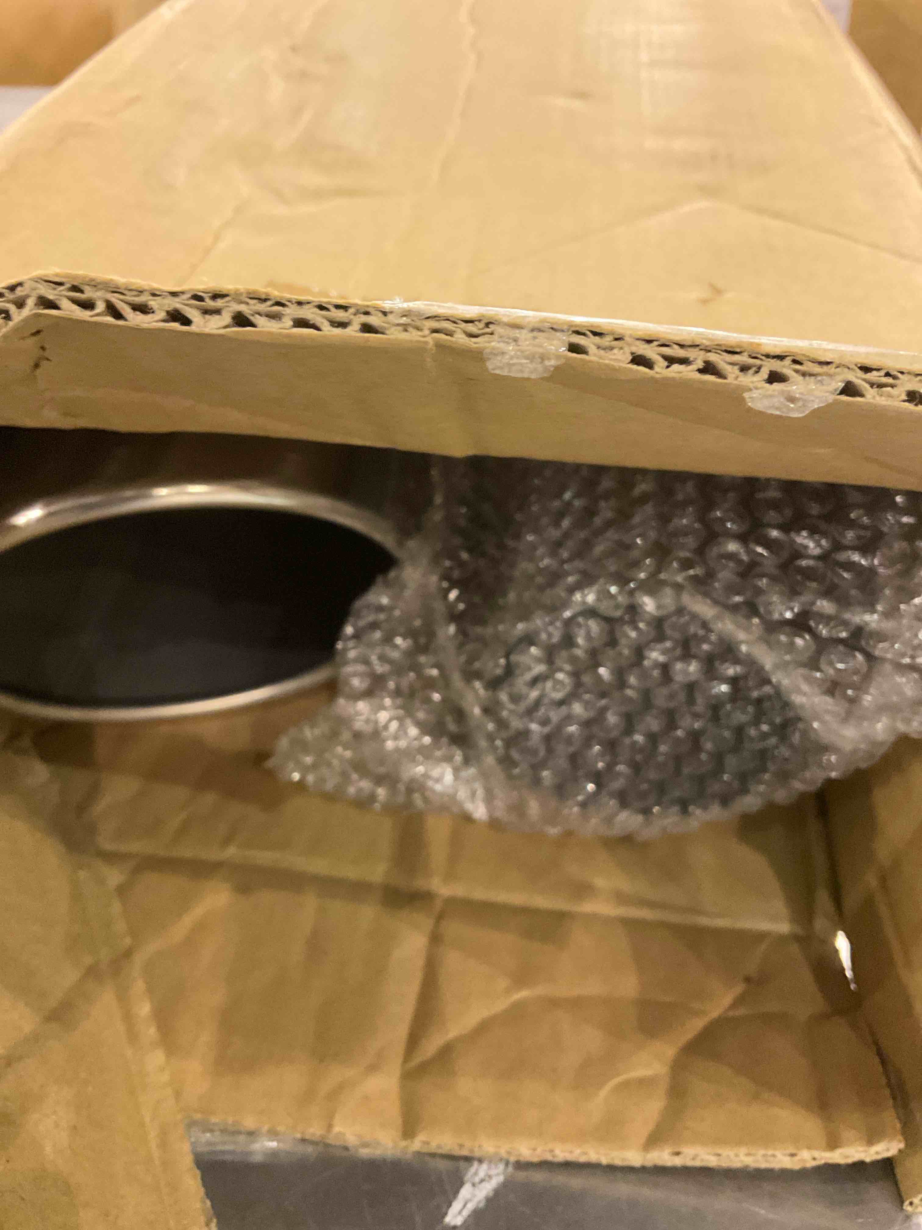 https://s3.amazonaws.com/lotting-images-prod/BargainHunt/EXS01544462_1715169740879.jpeg
