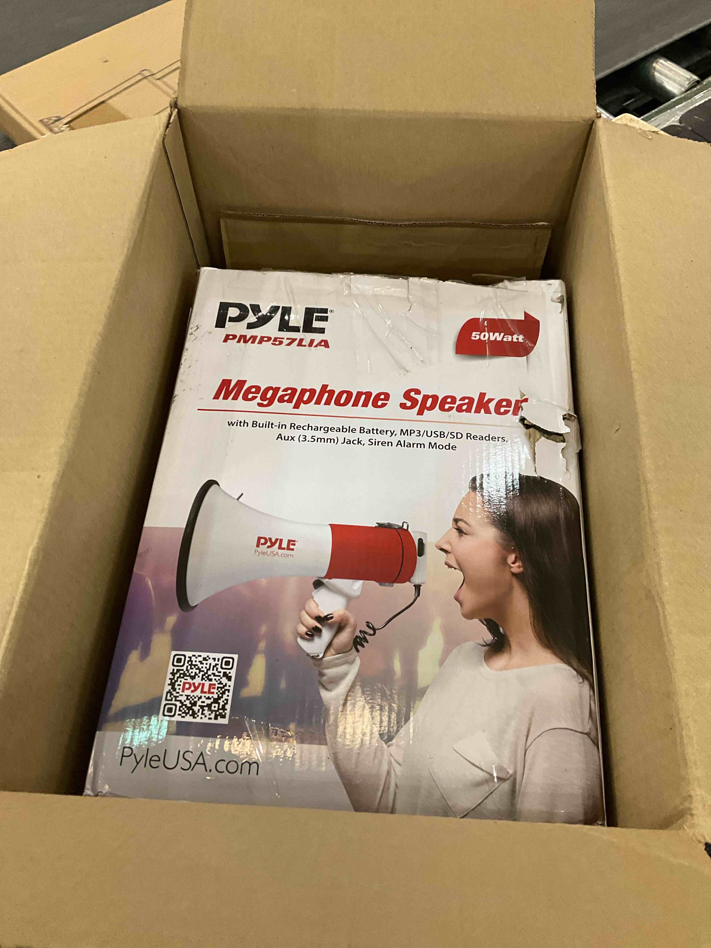 https://s3.amazonaws.com/lotting-images-prod/BargainHunt/EXS01544506_1715003312931.jpeg