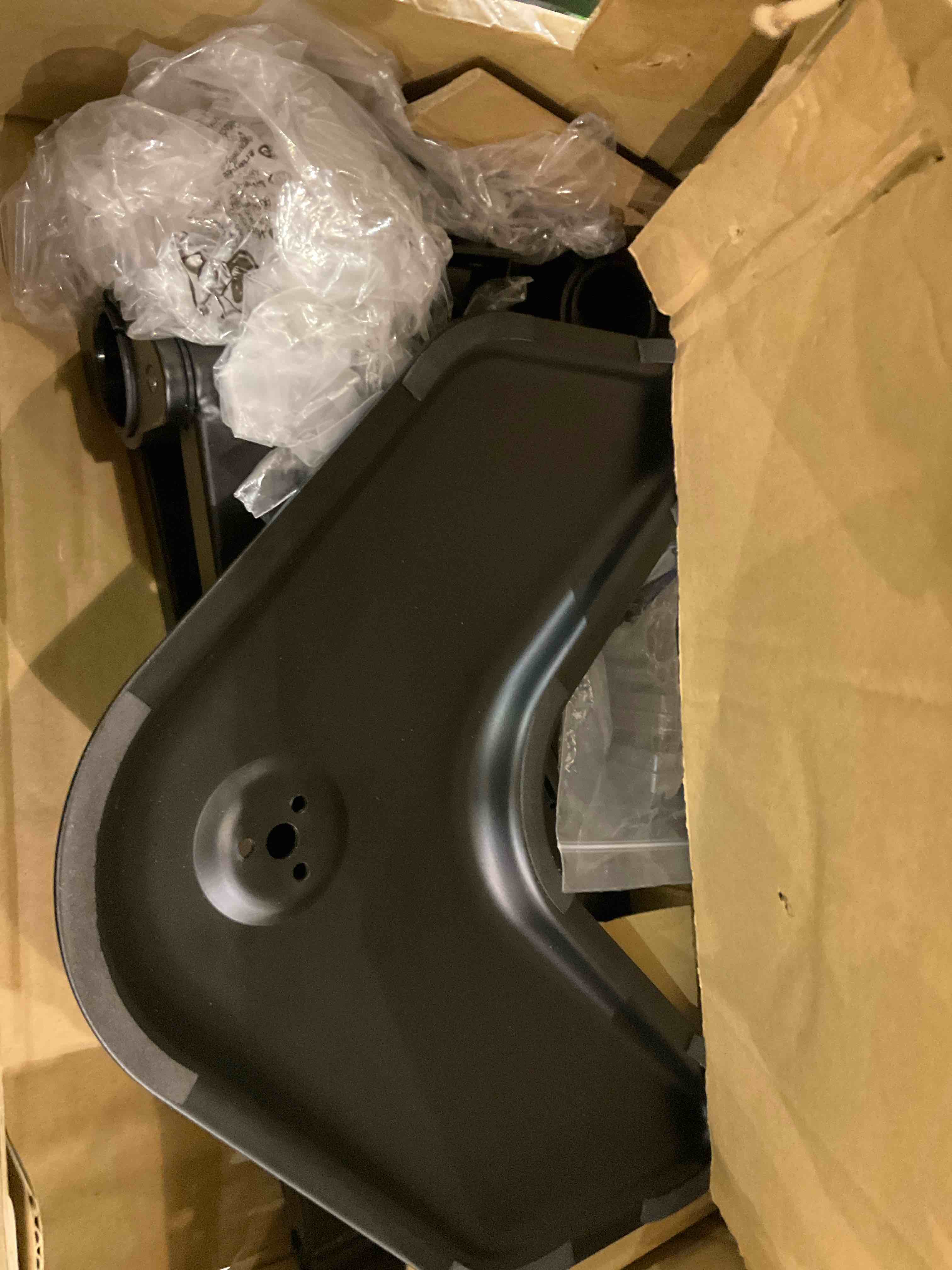 https://s3.amazonaws.com/lotting-images-prod/BargainHunt/EXS01545308_1714997373543.jpeg