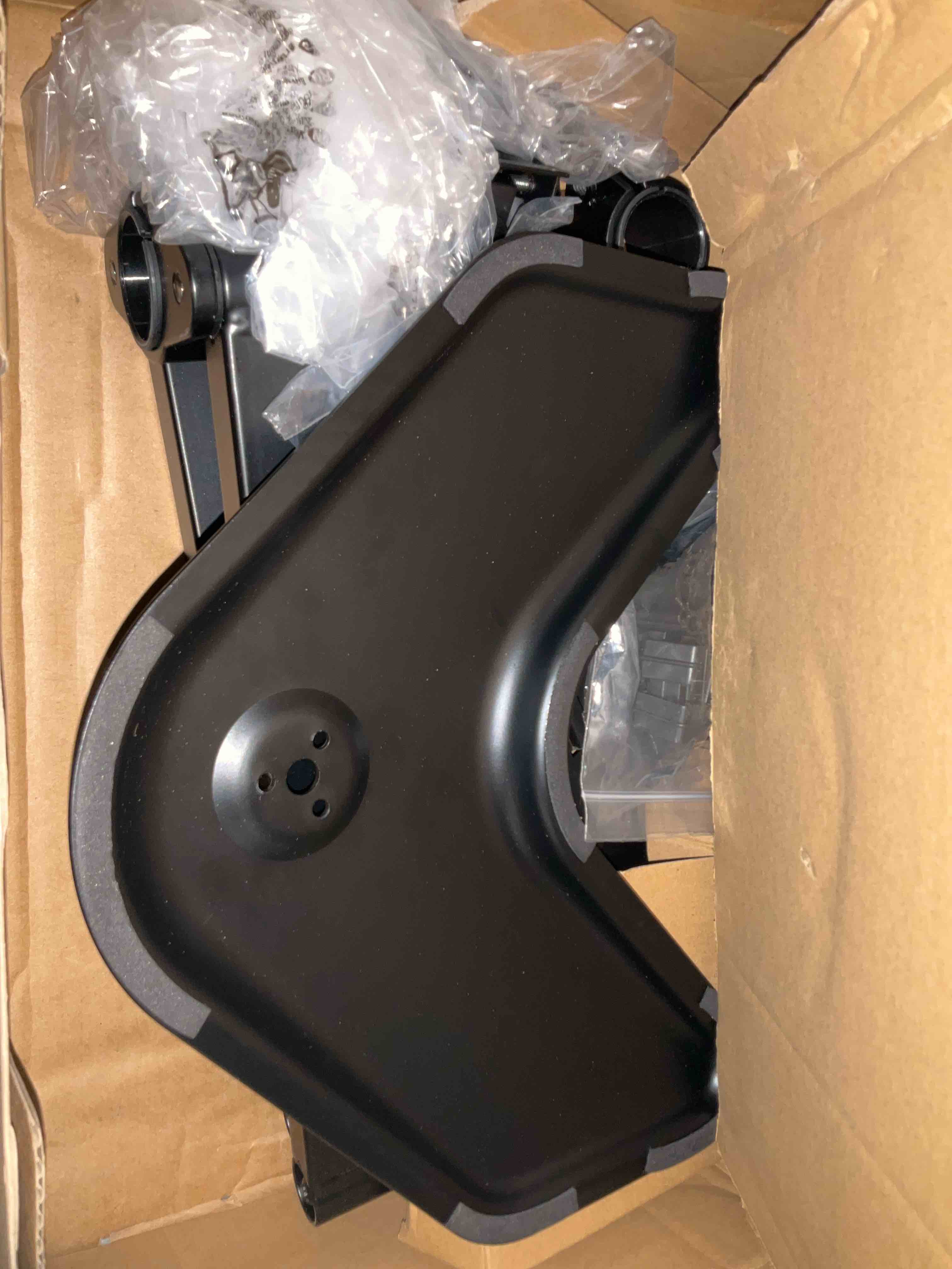 https://s3.amazonaws.com/lotting-images-prod/BargainHunt/EXS01545308_1714997376745.jpeg