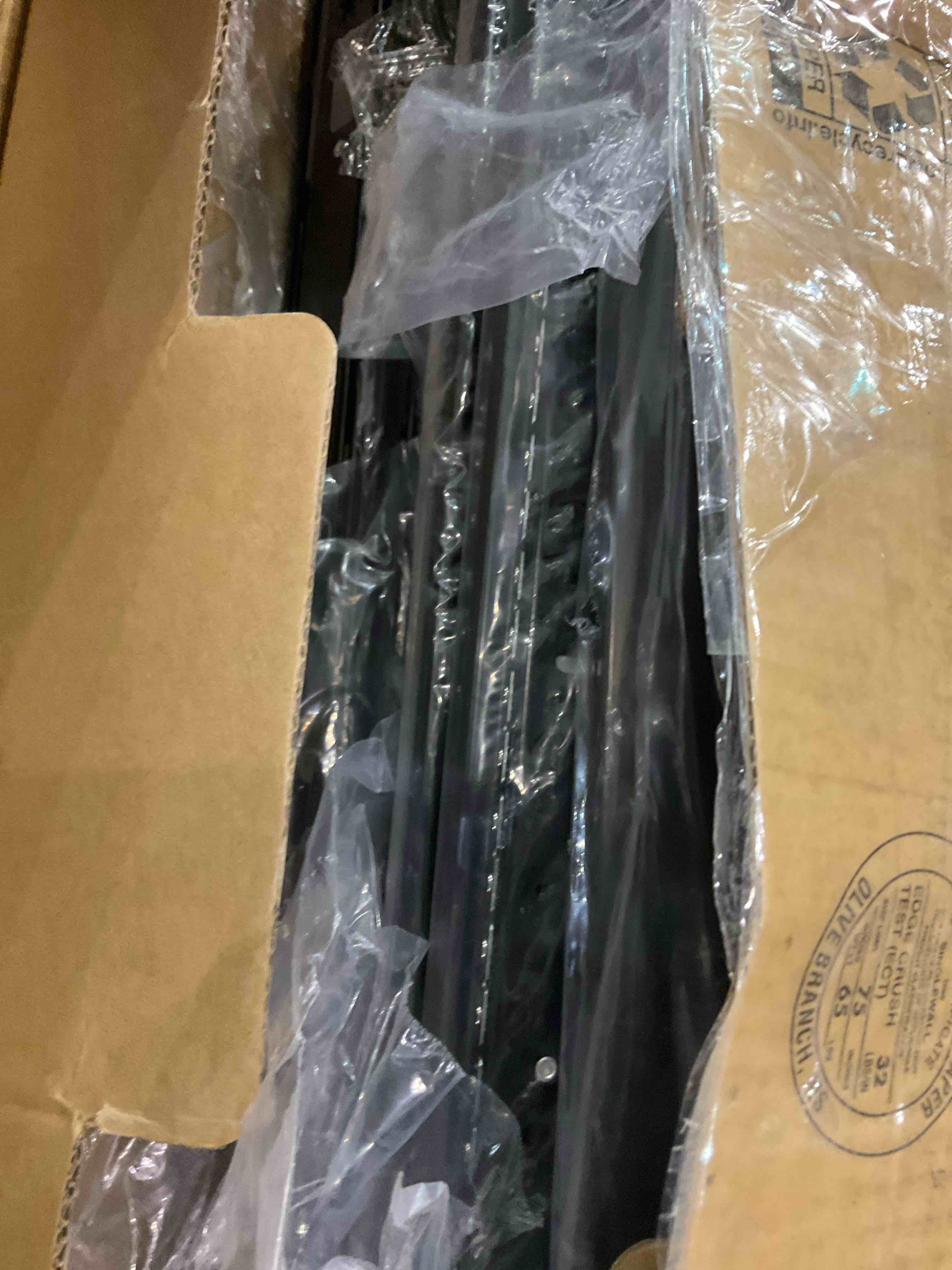 https://s3.amazonaws.com/lotting-images-prod/BargainHunt/EXS01545335_1715003005653.jpeg