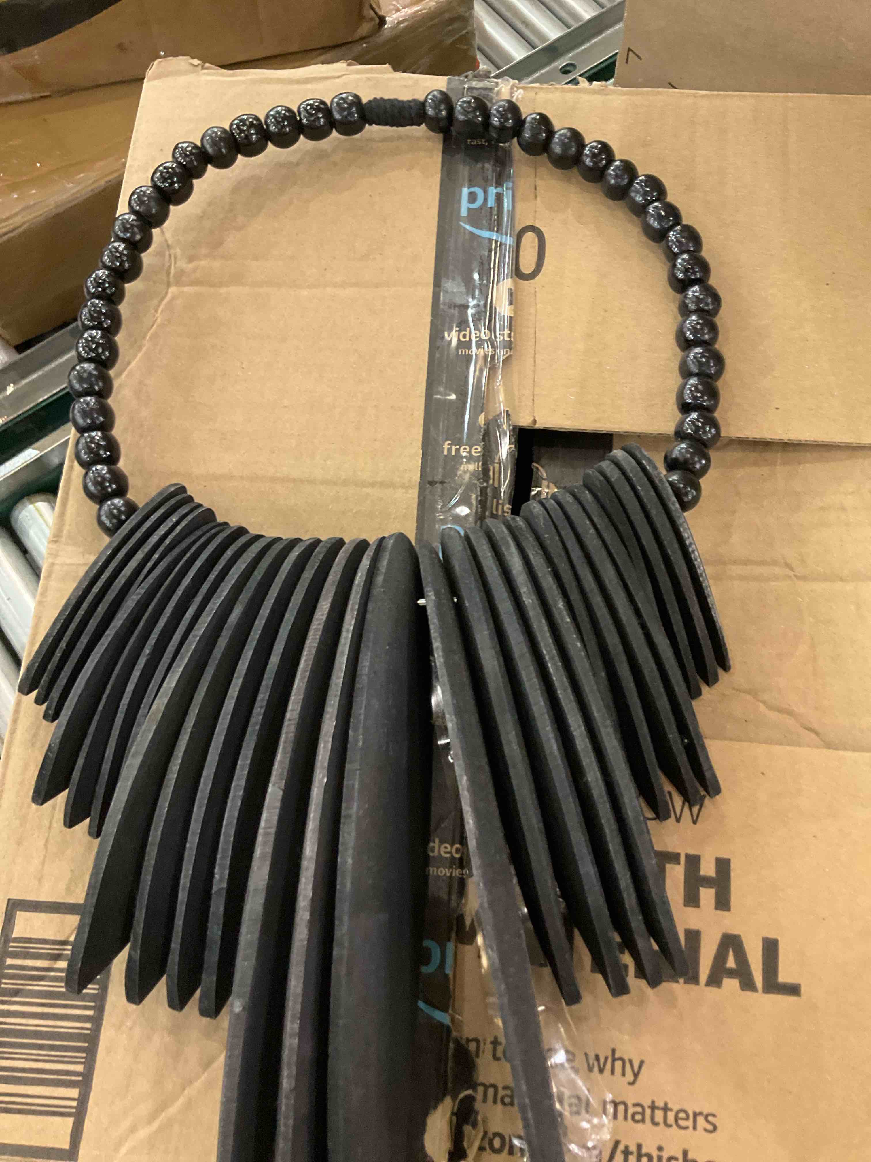 https://s3.amazonaws.com/lotting-images-prod/BargainHunt/EXS01545369_1715009395002.jpeg