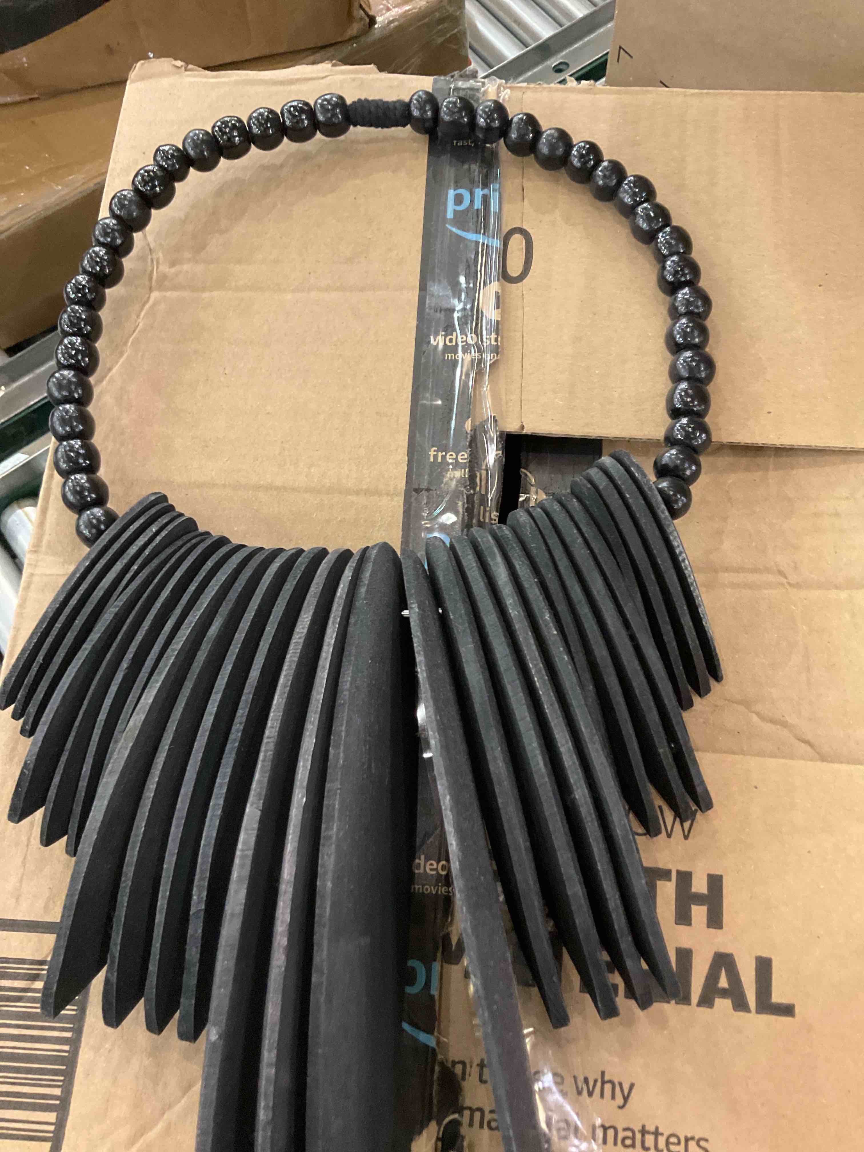 https://s3.amazonaws.com/lotting-images-prod/BargainHunt/EXS01545369_1715009396022.jpeg