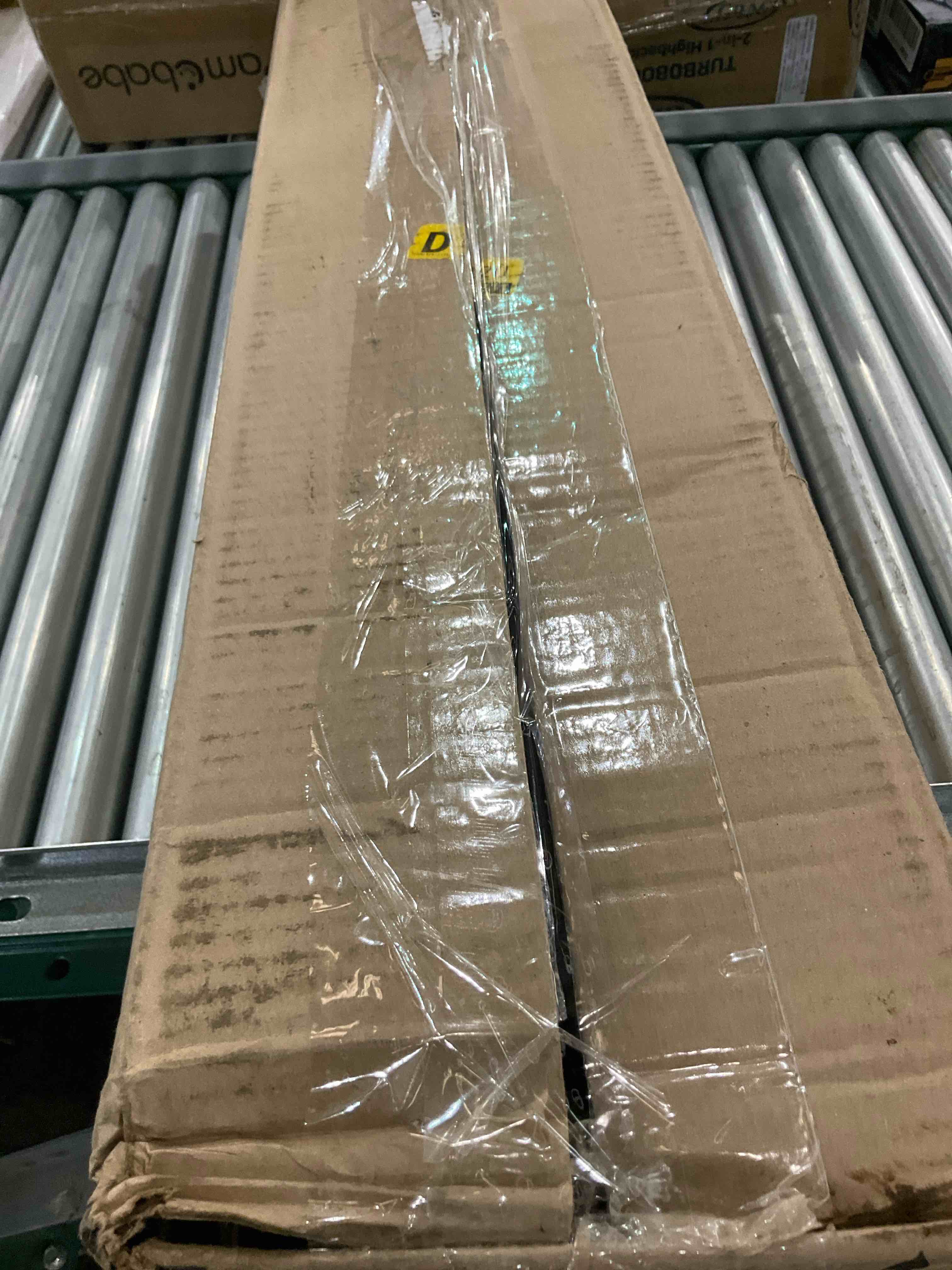 https://s3.amazonaws.com/lotting-images-prod/BargainHunt/EXS01545437_1715084611160.jpeg