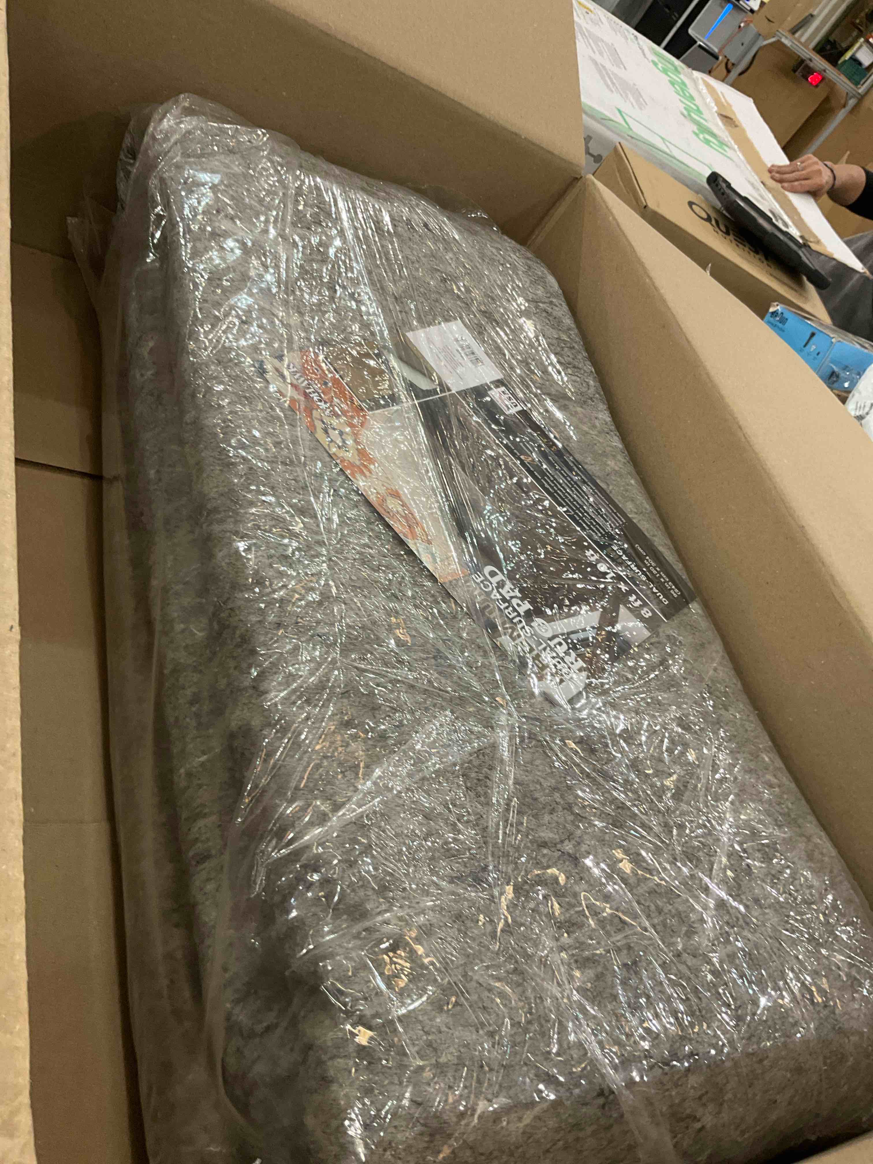 https://s3.amazonaws.com/lotting-images-prod/BargainHunt/EXS01545626_1715005035102.jpeg