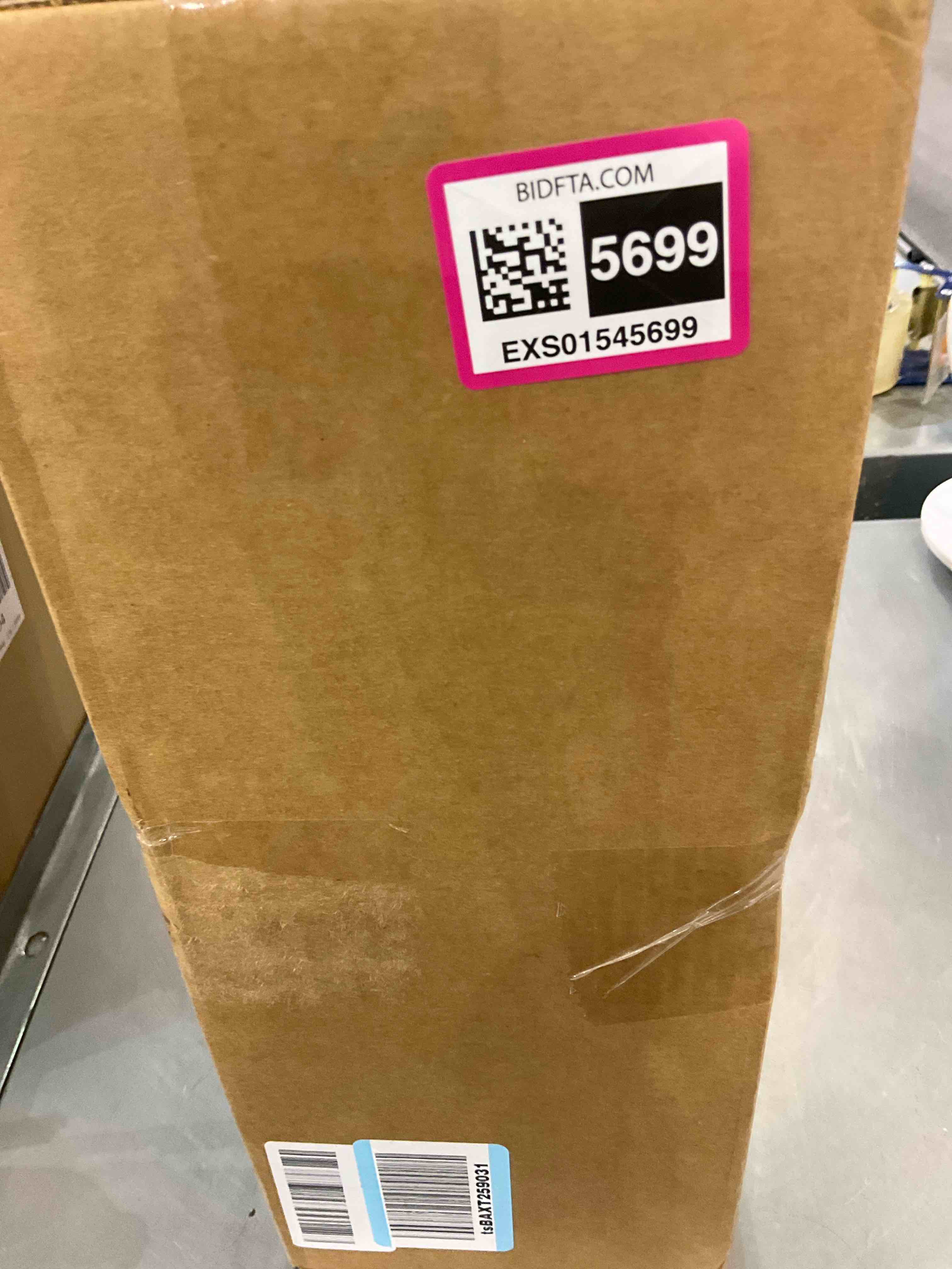 https://s3.amazonaws.com/lotting-images-prod/BargainHunt/EXS01545699_1715090247754.jpeg