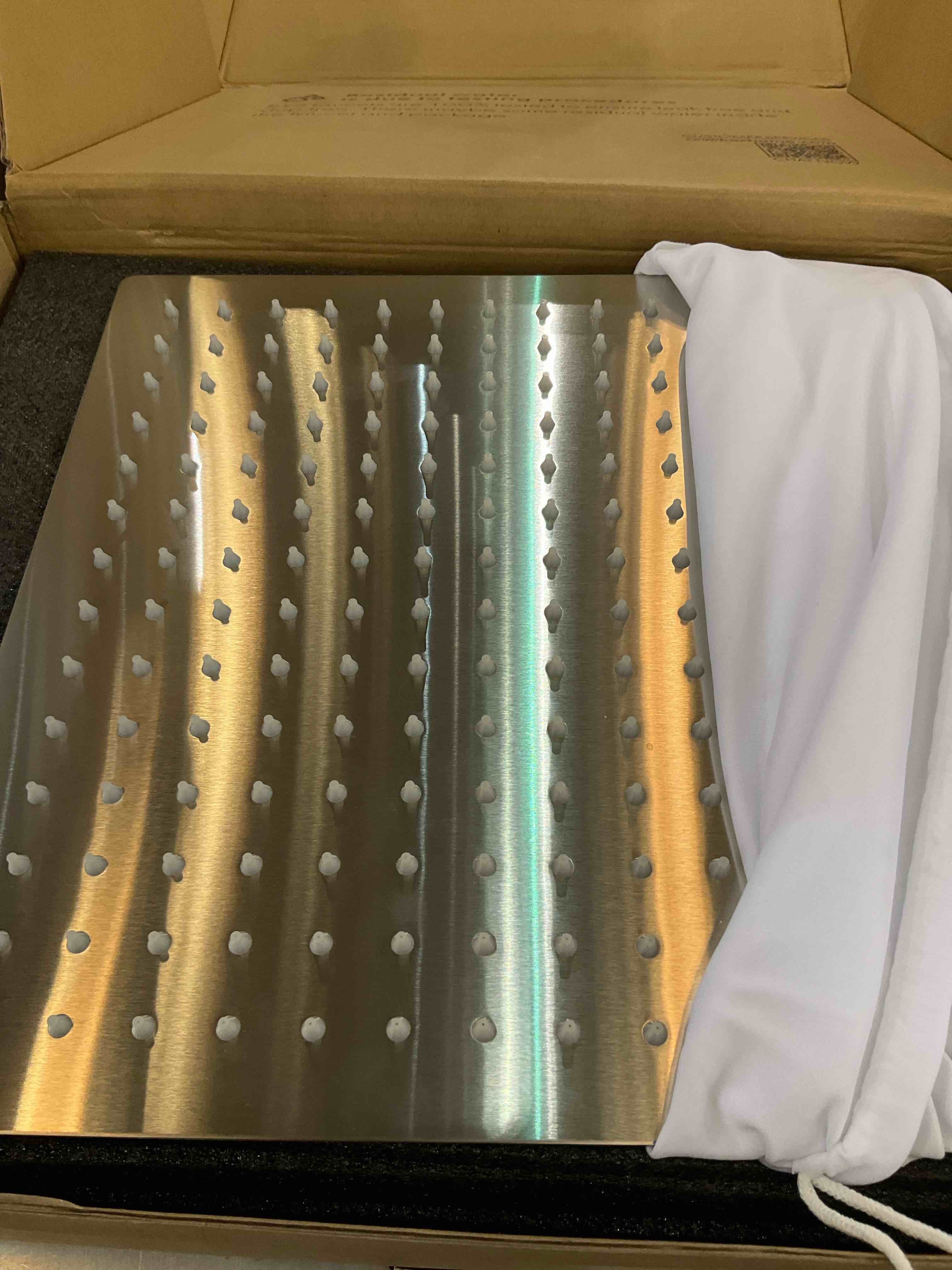 https://s3.amazonaws.com/lotting-images-prod/BargainHunt/EXS01545854_1715188242955.jpeg