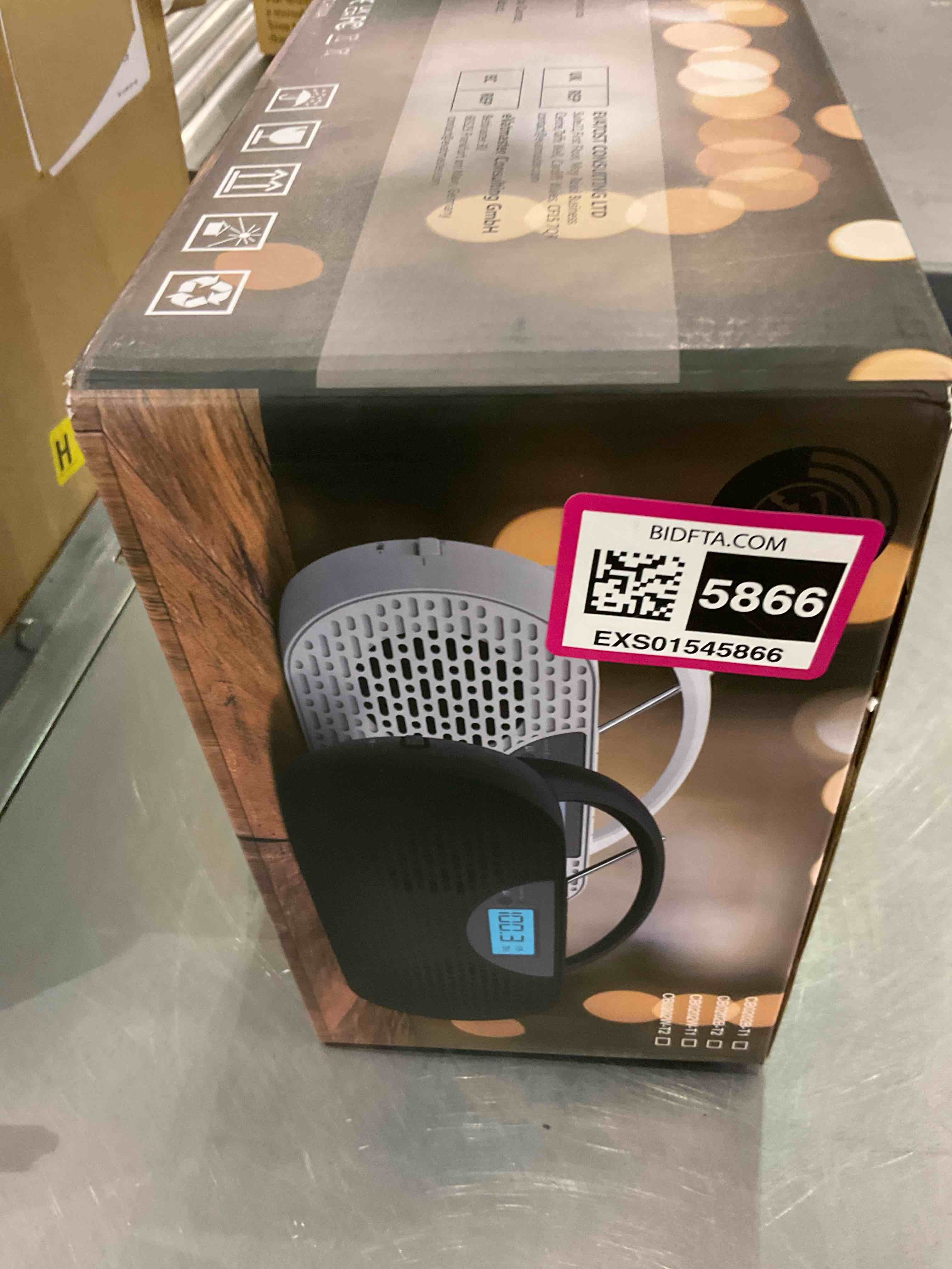 https://s3.amazonaws.com/lotting-images-prod/BargainHunt/EXS01545866_1715256136076.jpeg