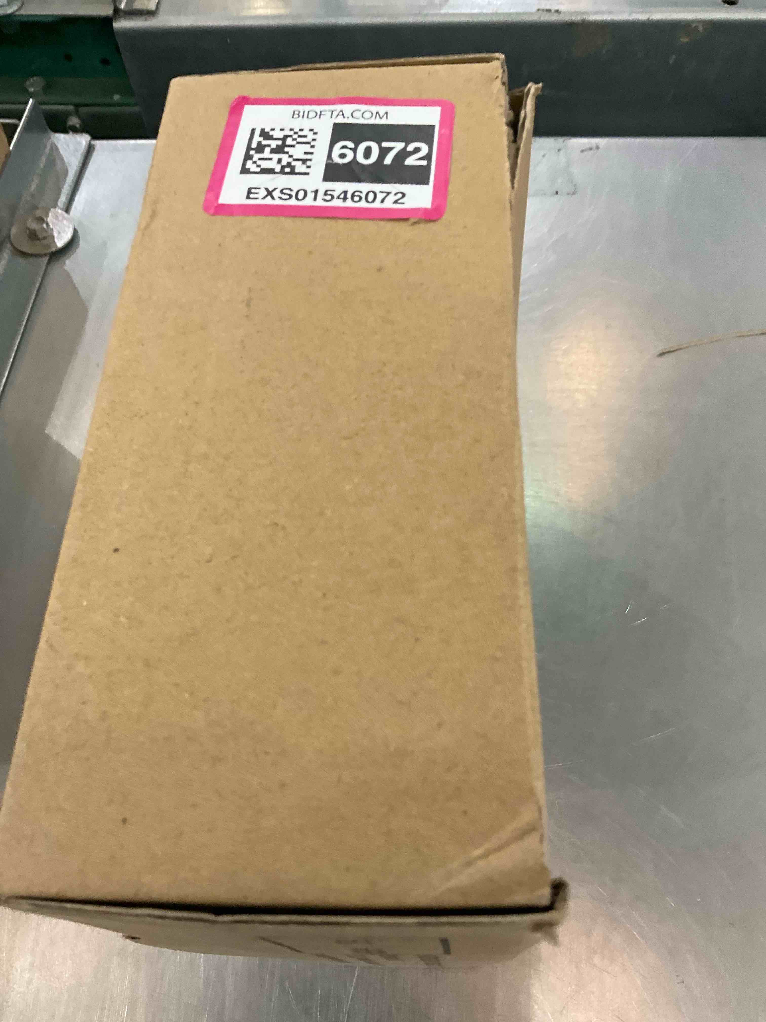 https://s3.amazonaws.com/lotting-images-prod/BargainHunt/EXS01546072_1714402686735.jpeg