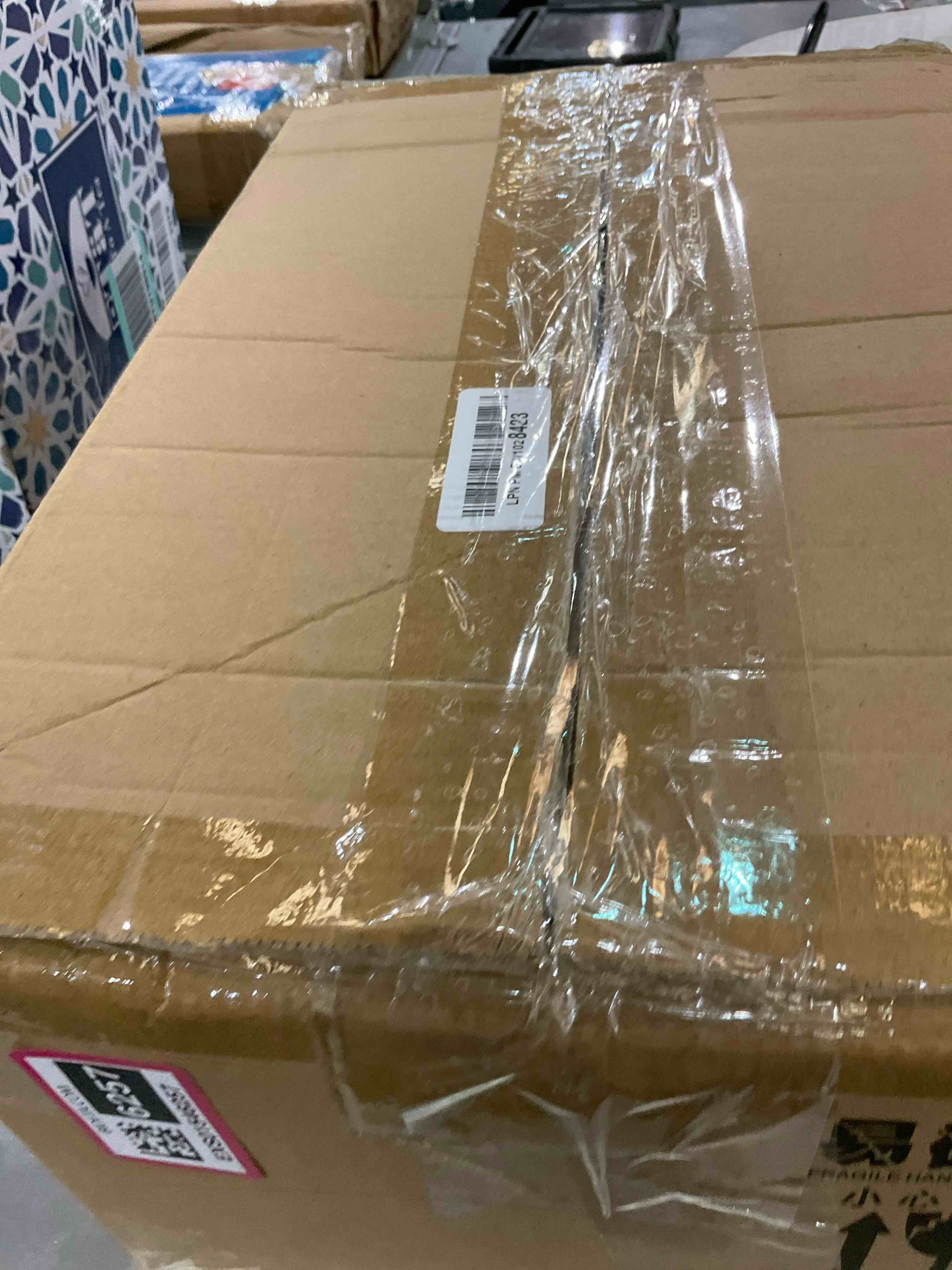https://s3.amazonaws.com/lotting-images-prod/BargainHunt/EXS01546257_1714575741514.jpeg