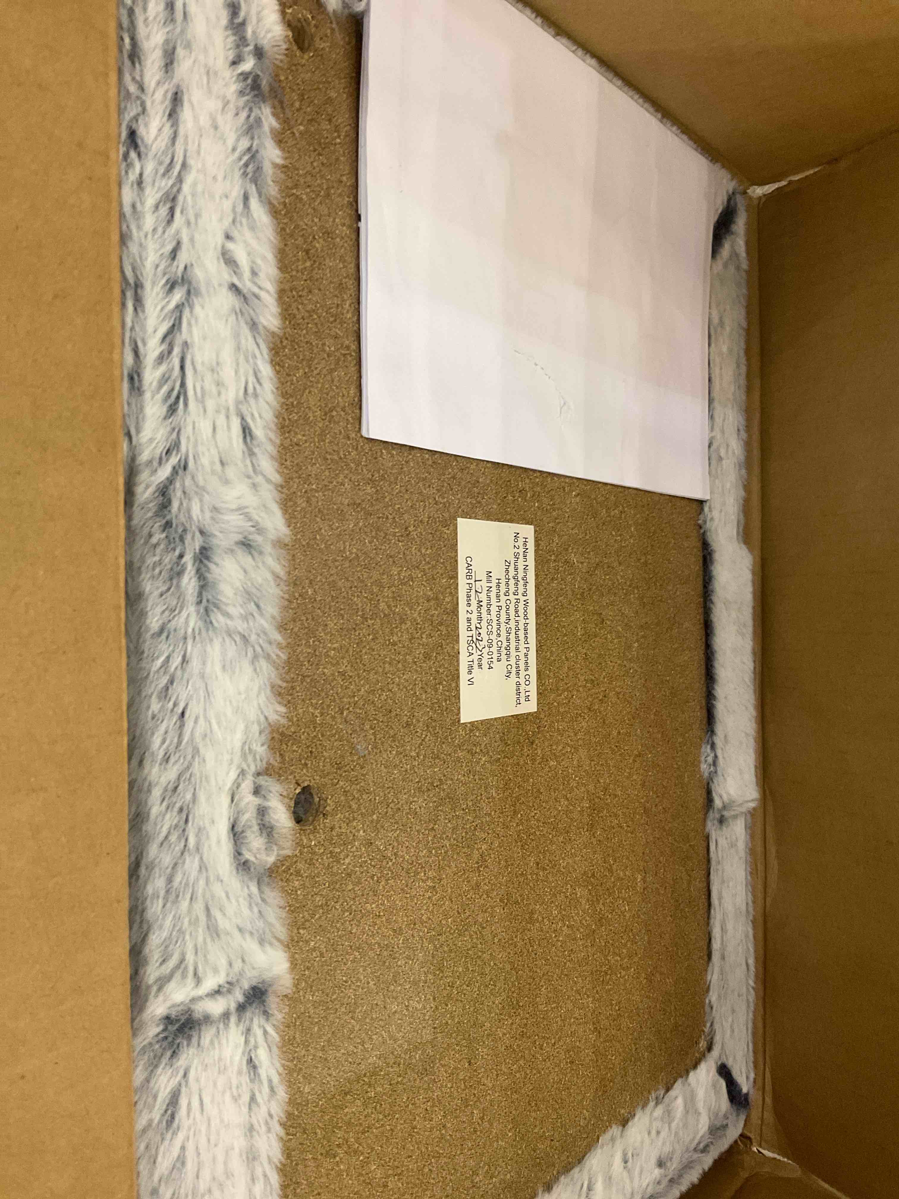 https://s3.amazonaws.com/lotting-images-prod/BargainHunt/EXS01546582_1713972776619.jpeg