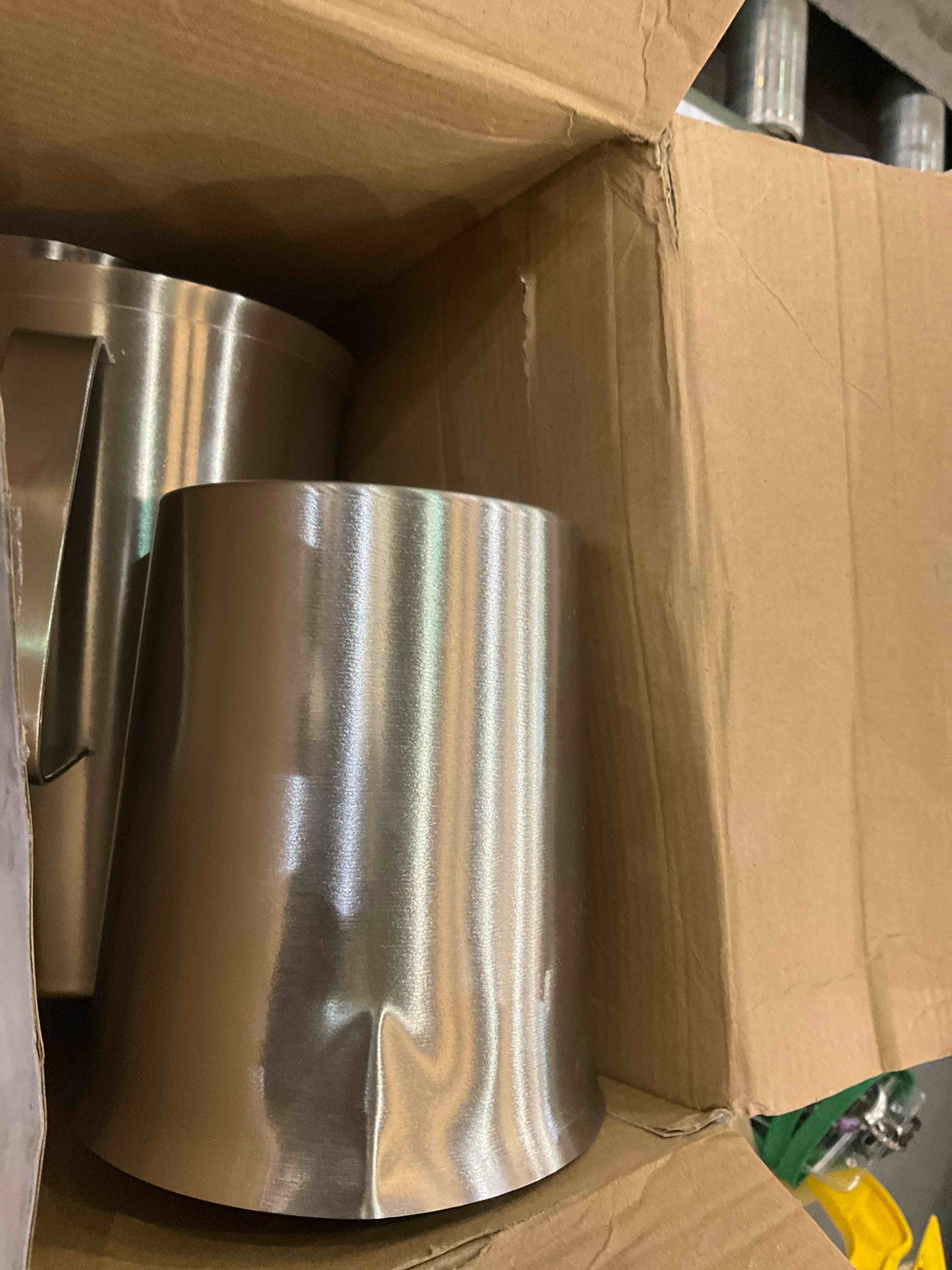 https://s3.amazonaws.com/lotting-images-prod/BargainHunt/EXS01546702_1714053216137.jpeg