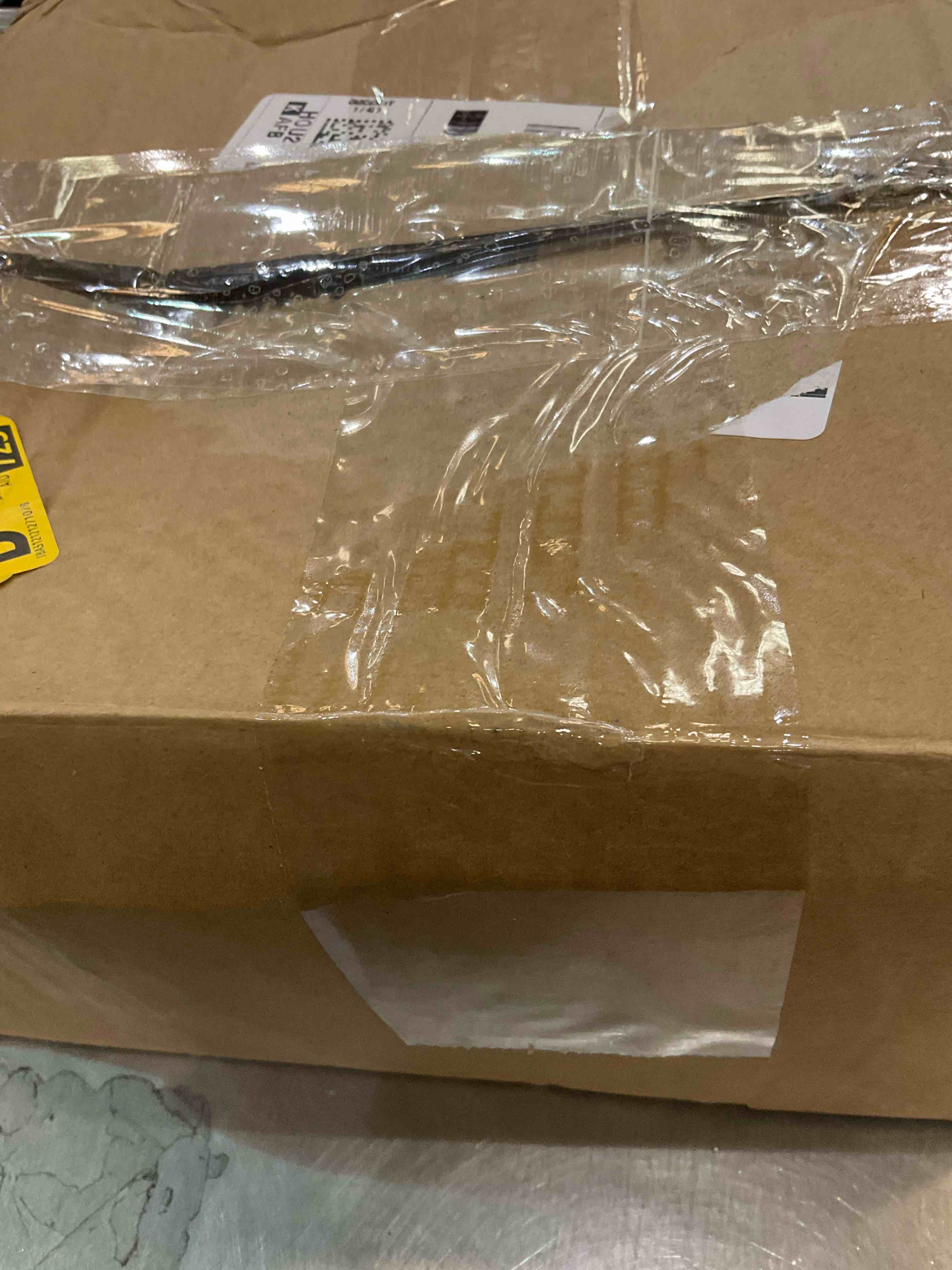 https://s3.amazonaws.com/lotting-images-prod/BargainHunt/EXS01546751_1714059405288.jpeg