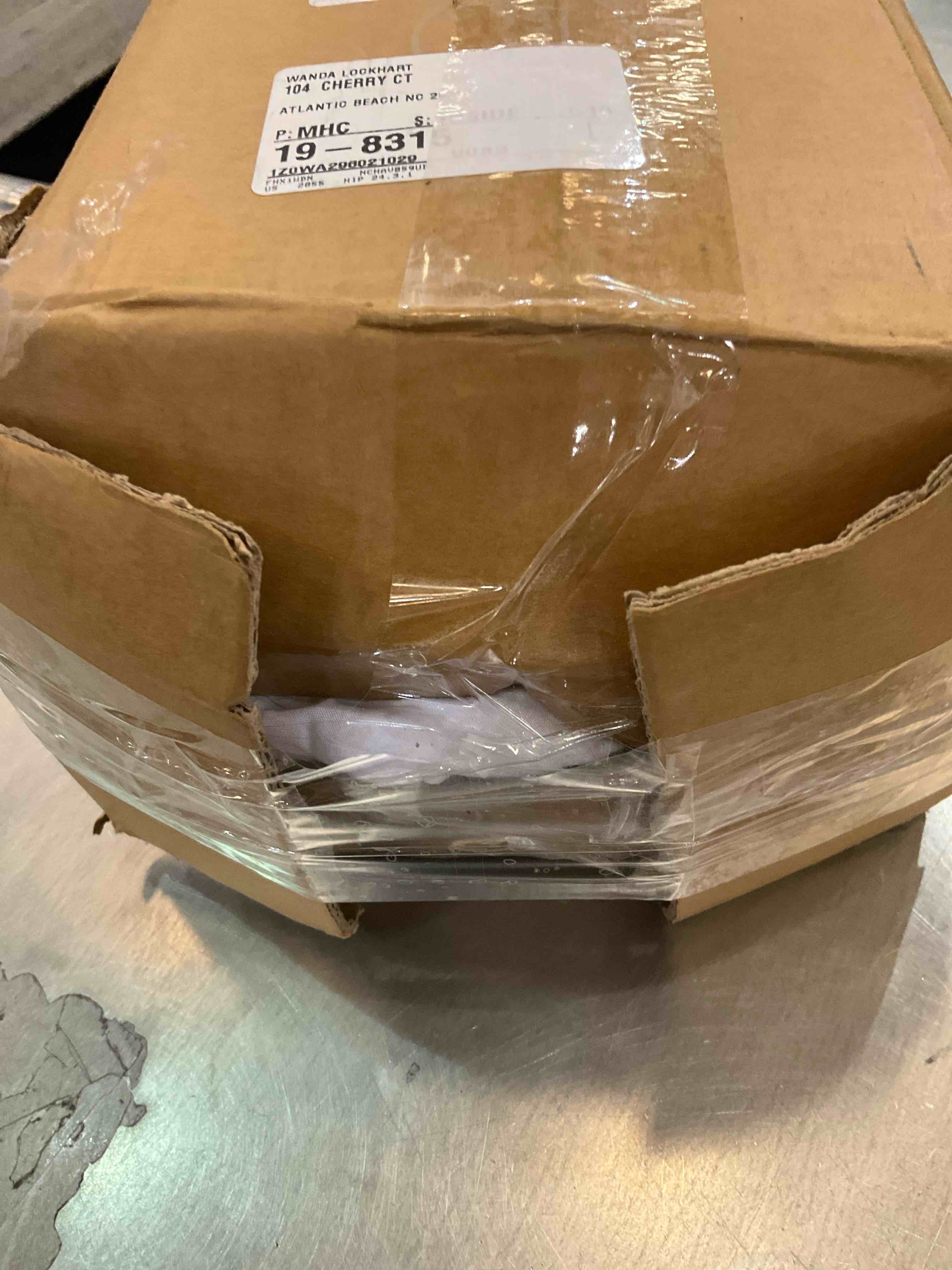 https://s3.amazonaws.com/lotting-images-prod/BargainHunt/EXS01546772_1714067862202.jpeg