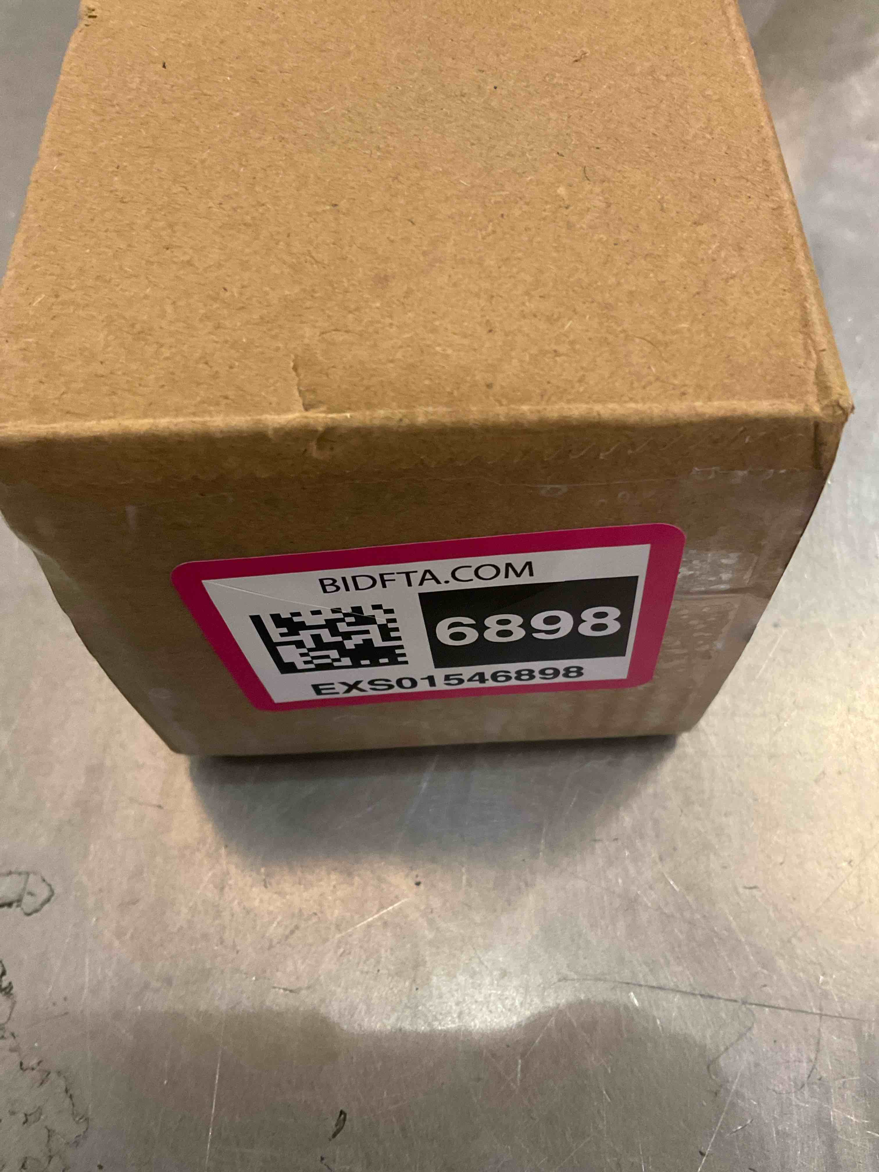 https://s3.amazonaws.com/lotting-images-prod/BargainHunt/EXS01546898_1714157174263.jpeg