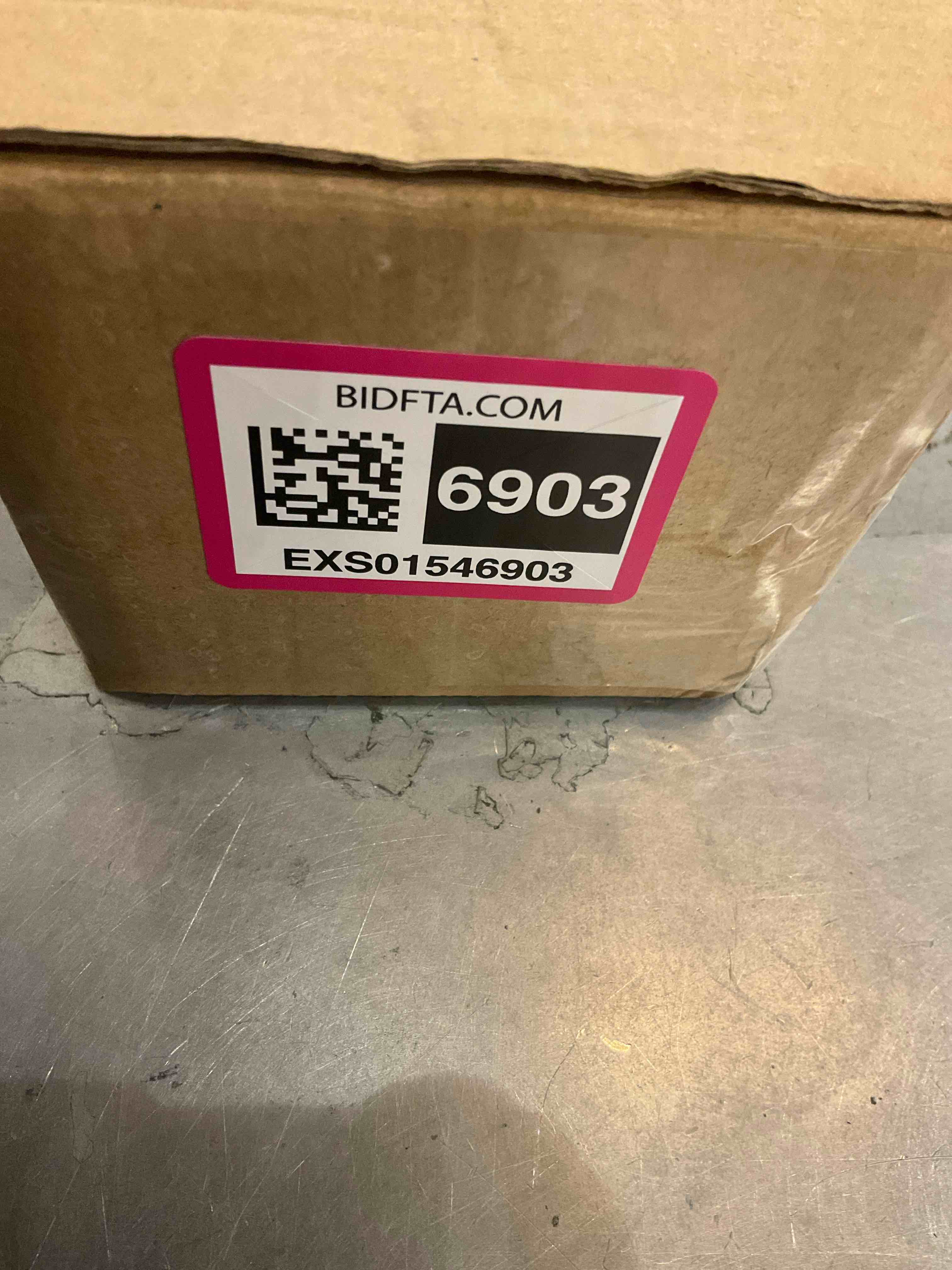 https://s3.amazonaws.com/lotting-images-prod/BargainHunt/EXS01546903_1714157965558.jpeg