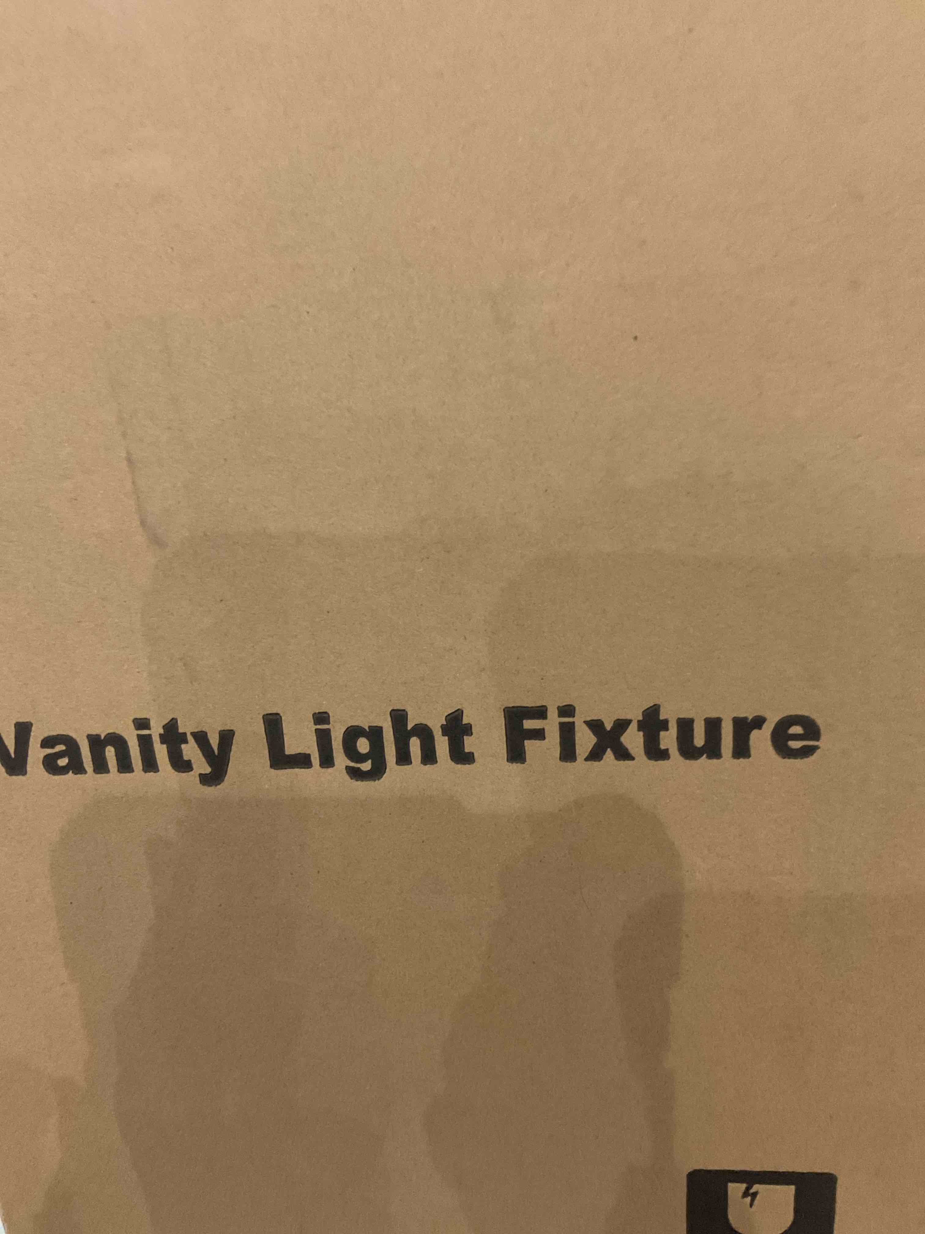 https://s3.amazonaws.com/lotting-images-prod/BargainHunt/EXS01546922_1714392609511.jpeg
