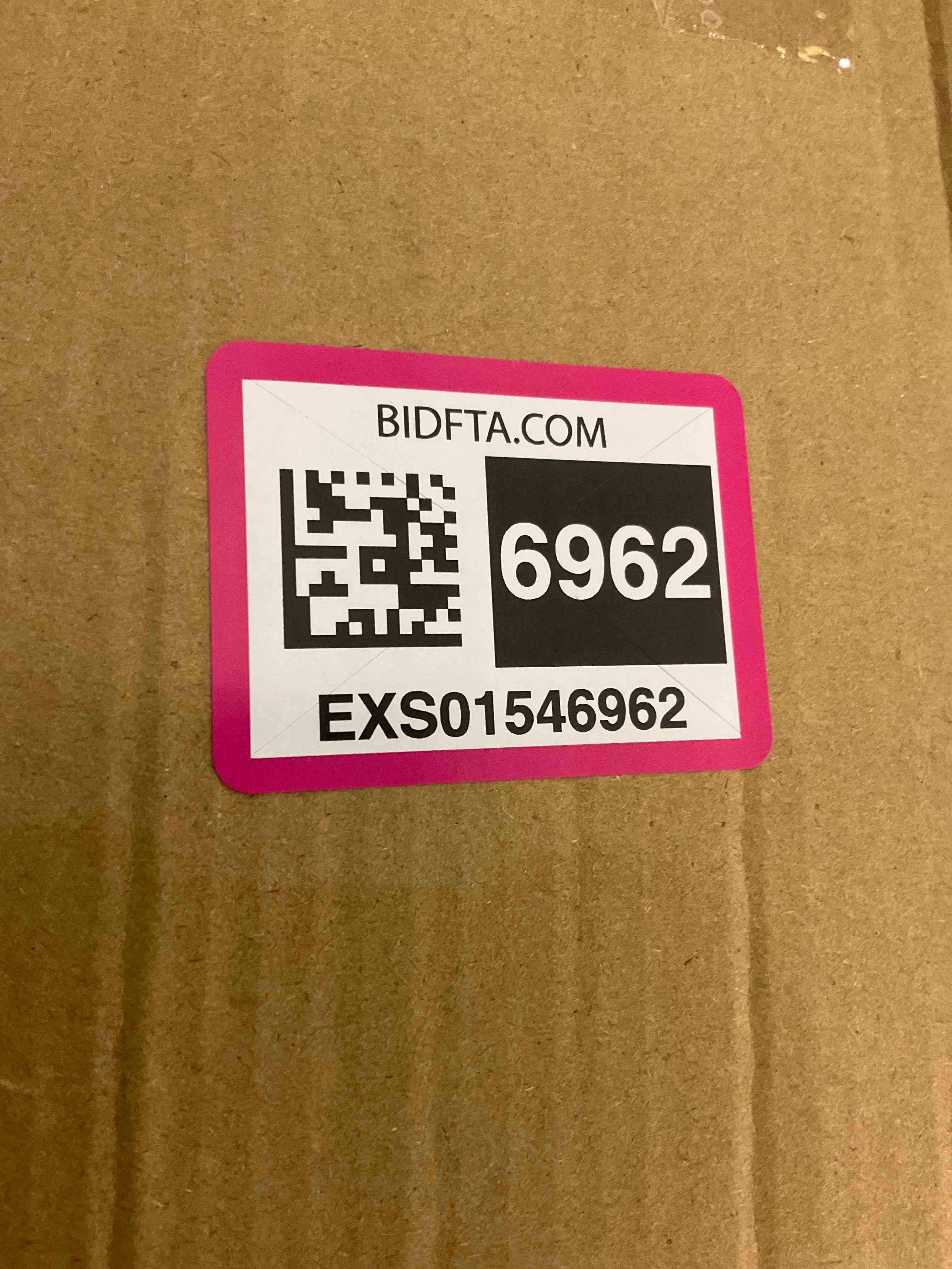 https://s3.amazonaws.com/lotting-images-prod/BargainHunt/EXS01546962_1714399836787.jpeg