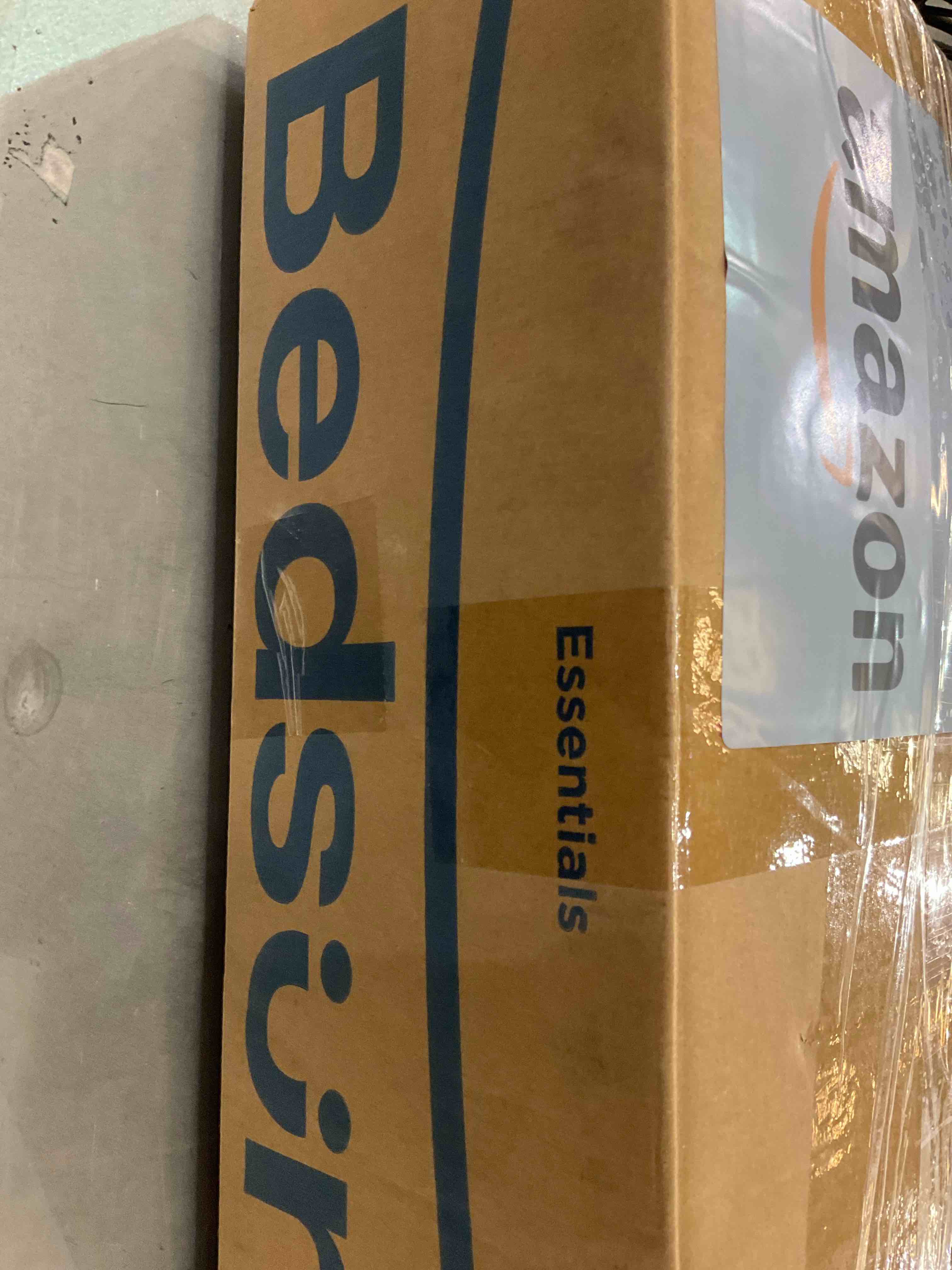 https://s3.amazonaws.com/lotting-images-prod/BargainHunt/EXS01546980_1714401981339.jpeg