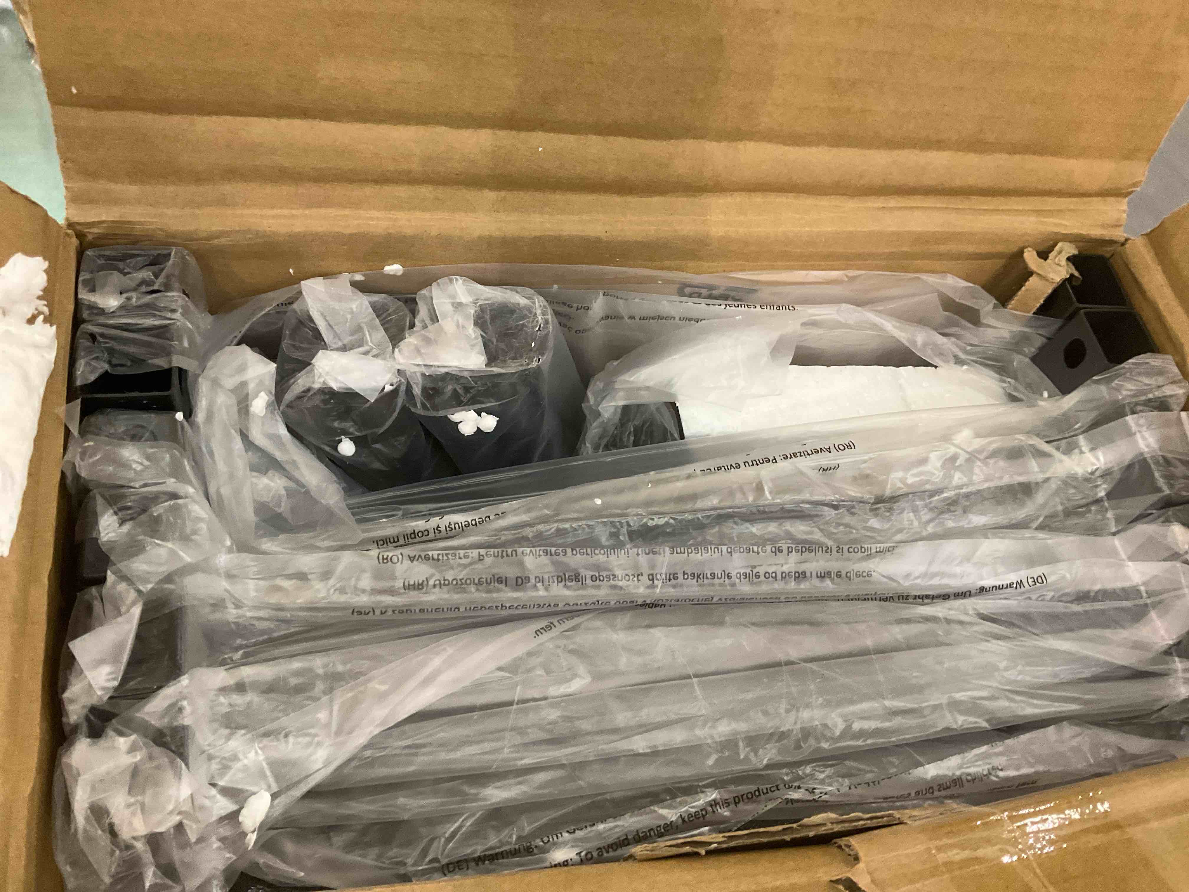 https://s3.amazonaws.com/lotting-images-prod/BargainHunt/EXS01547017_1714138978493.jpeg