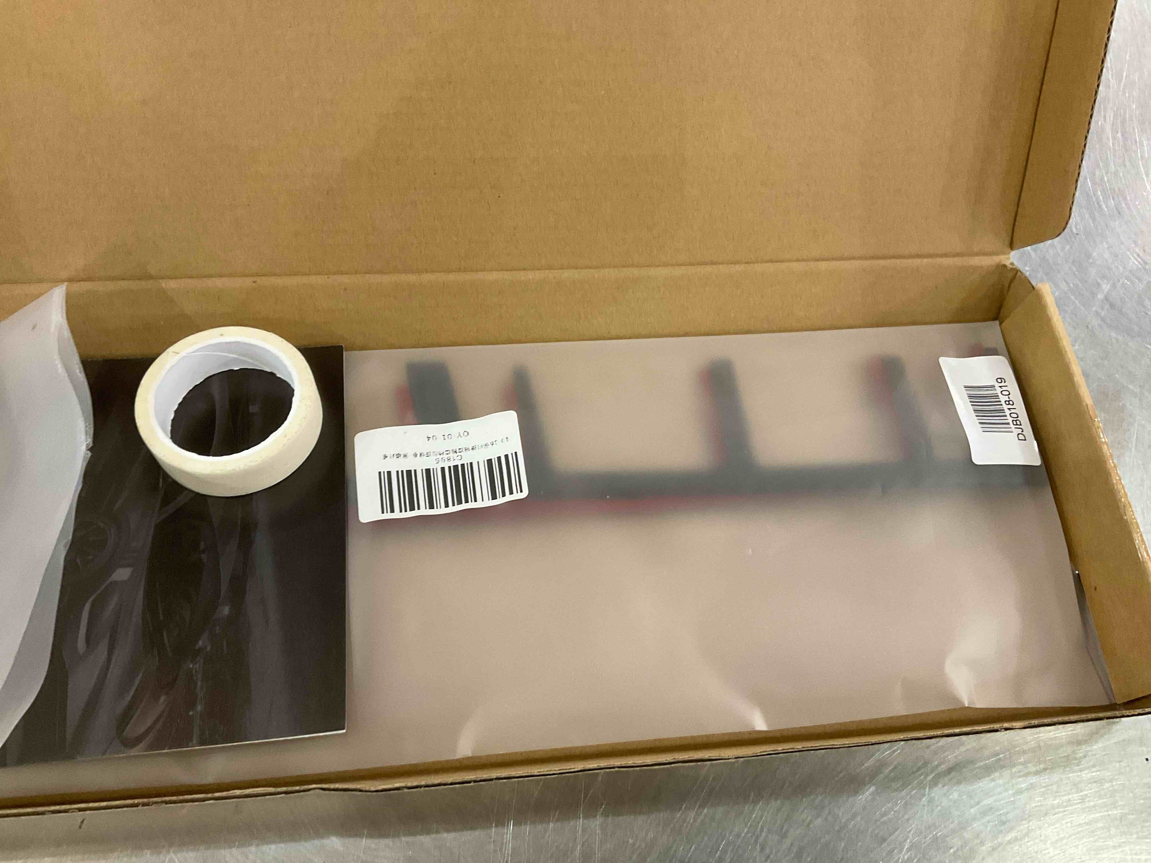 https://s3.amazonaws.com/lotting-images-prod/BargainHunt/EXS01547127_1714398920542.jpeg