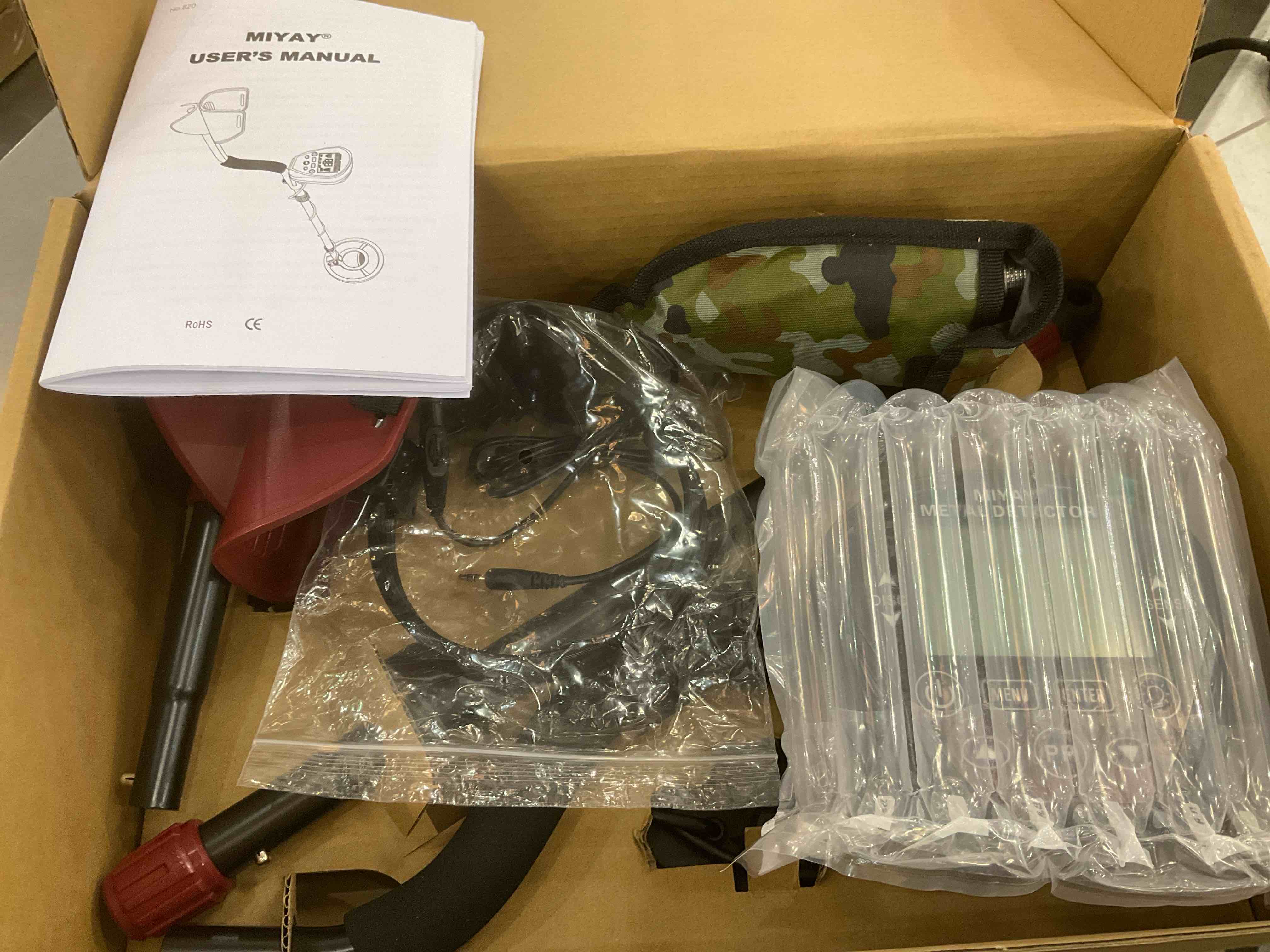 https://s3.amazonaws.com/lotting-images-prod/BargainHunt/EXS01547327_1714486908902.jpeg