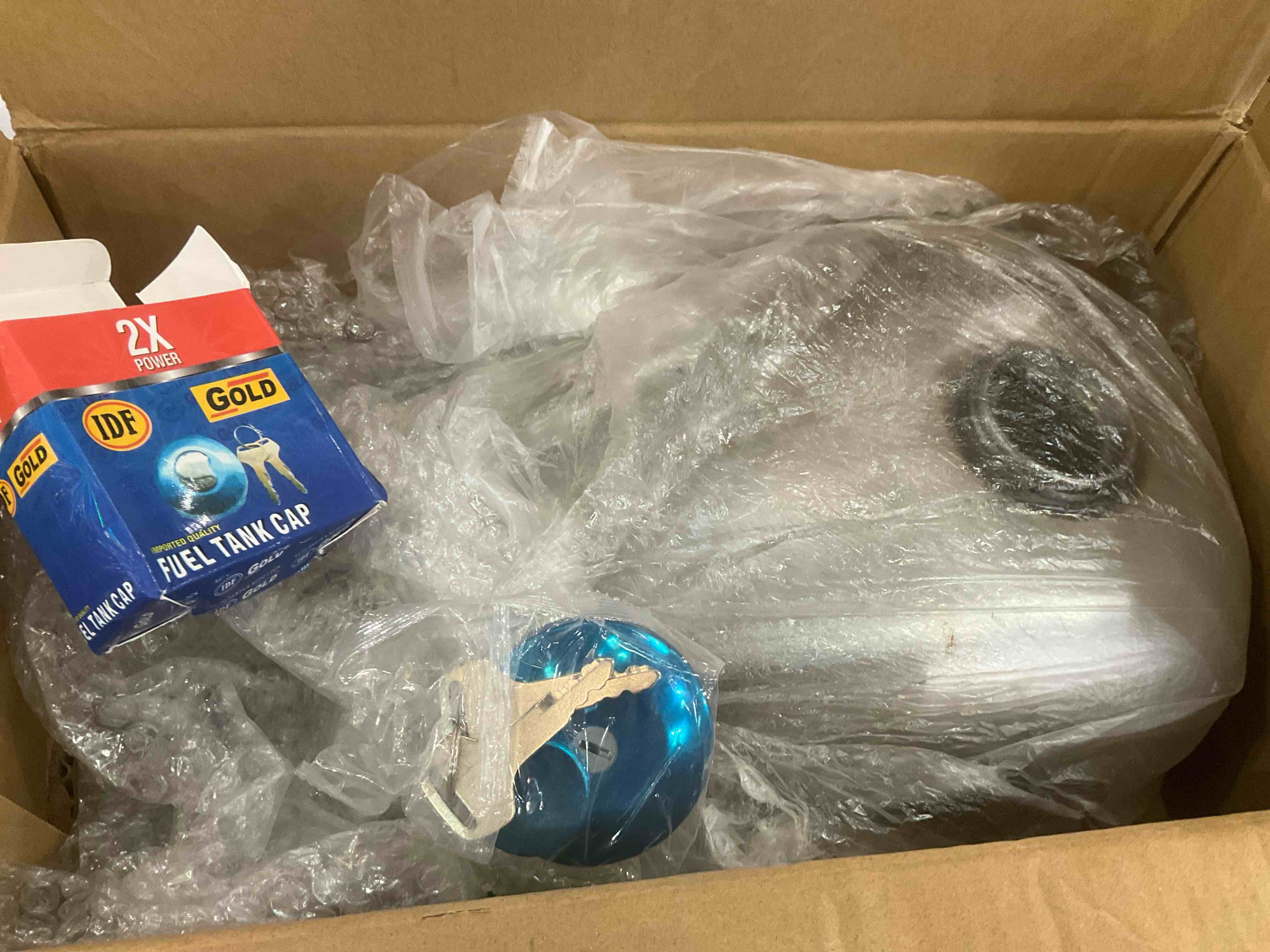 https://s3.amazonaws.com/lotting-images-prod/BargainHunt/EXS01547328_1714487019671.jpeg