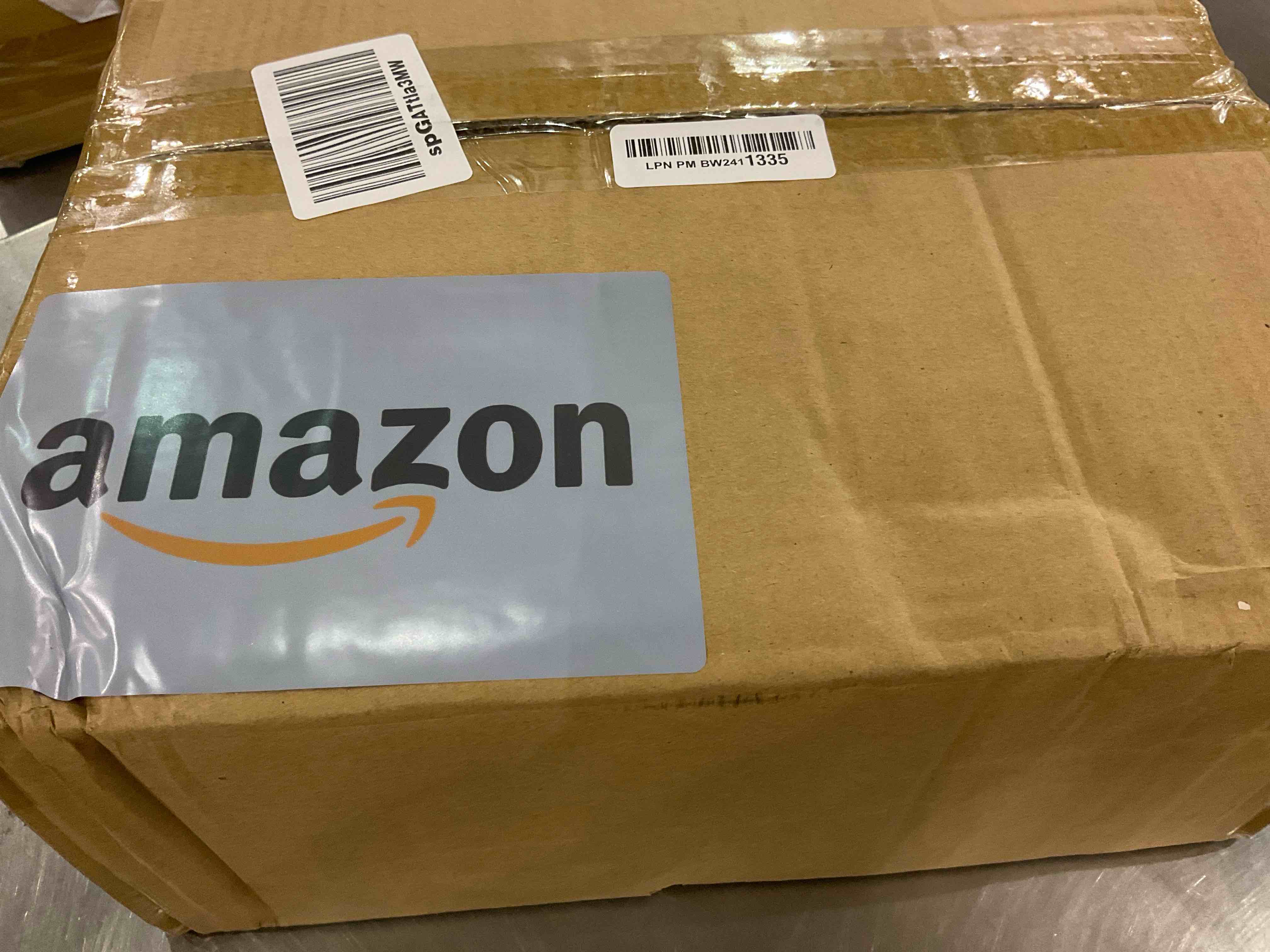 https://s3.amazonaws.com/lotting-images-prod/BargainHunt/EXS01547385_1714563244258.jpeg