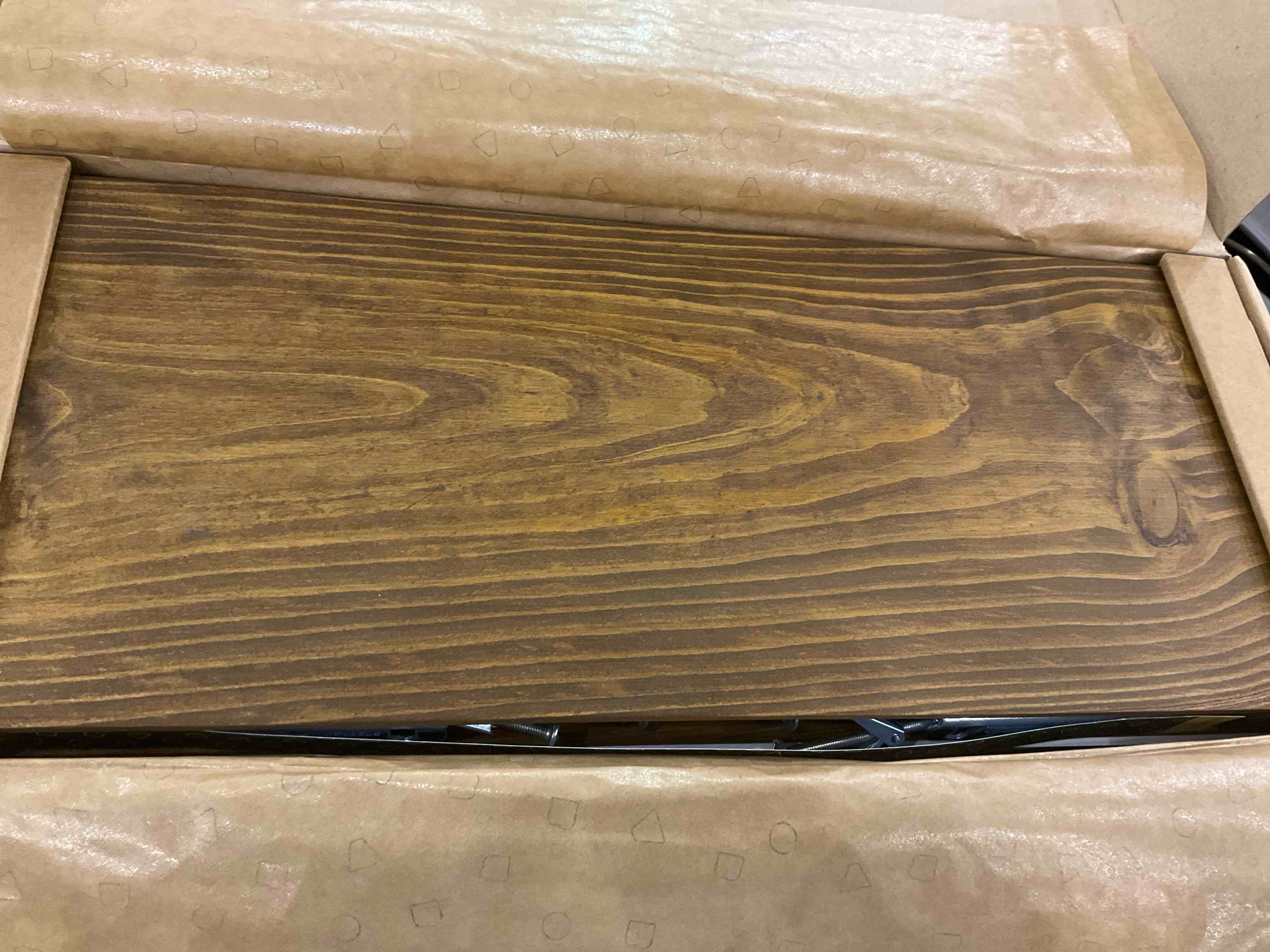 https://s3.amazonaws.com/lotting-images-prod/BargainHunt/EXS01547388_1714563588017.jpeg