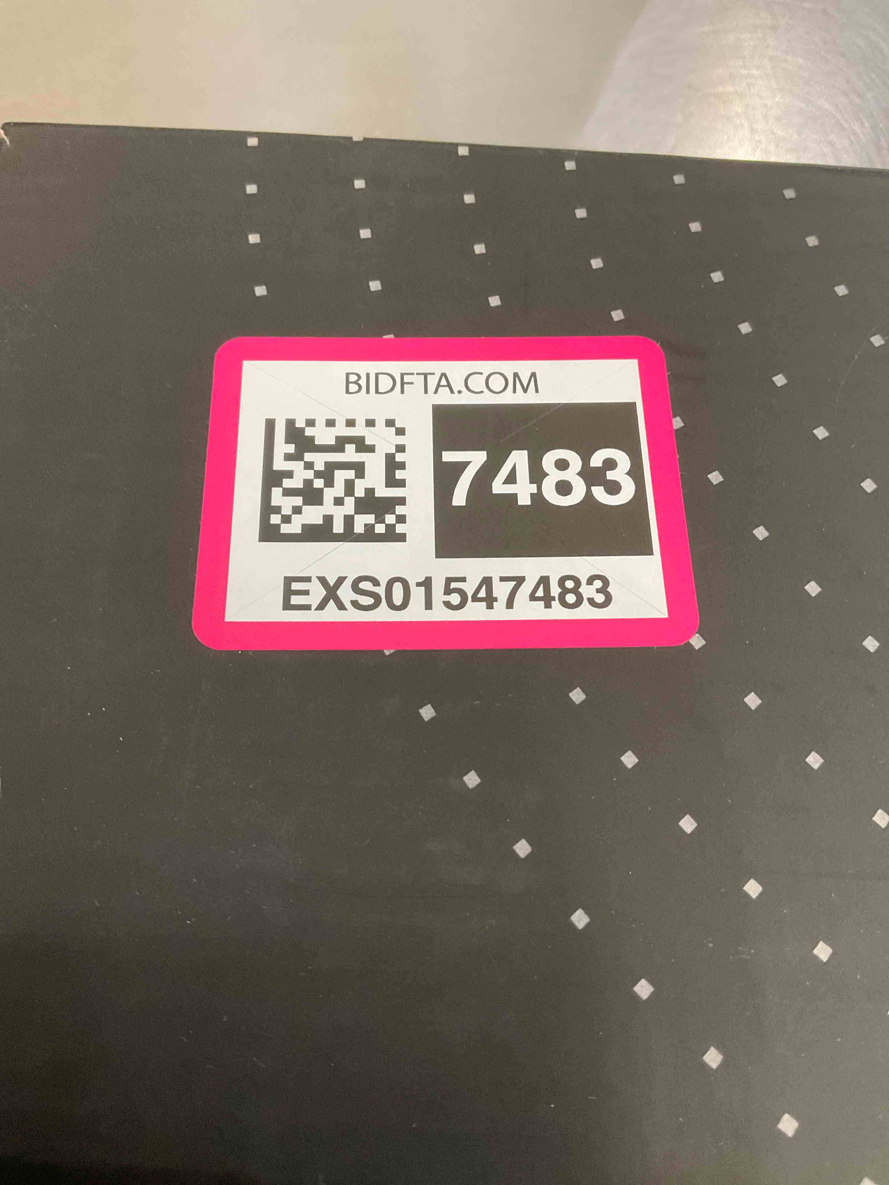 https://s3.amazonaws.com/lotting-images-prod/BargainHunt/EXS01547483_1714578479796.jpeg