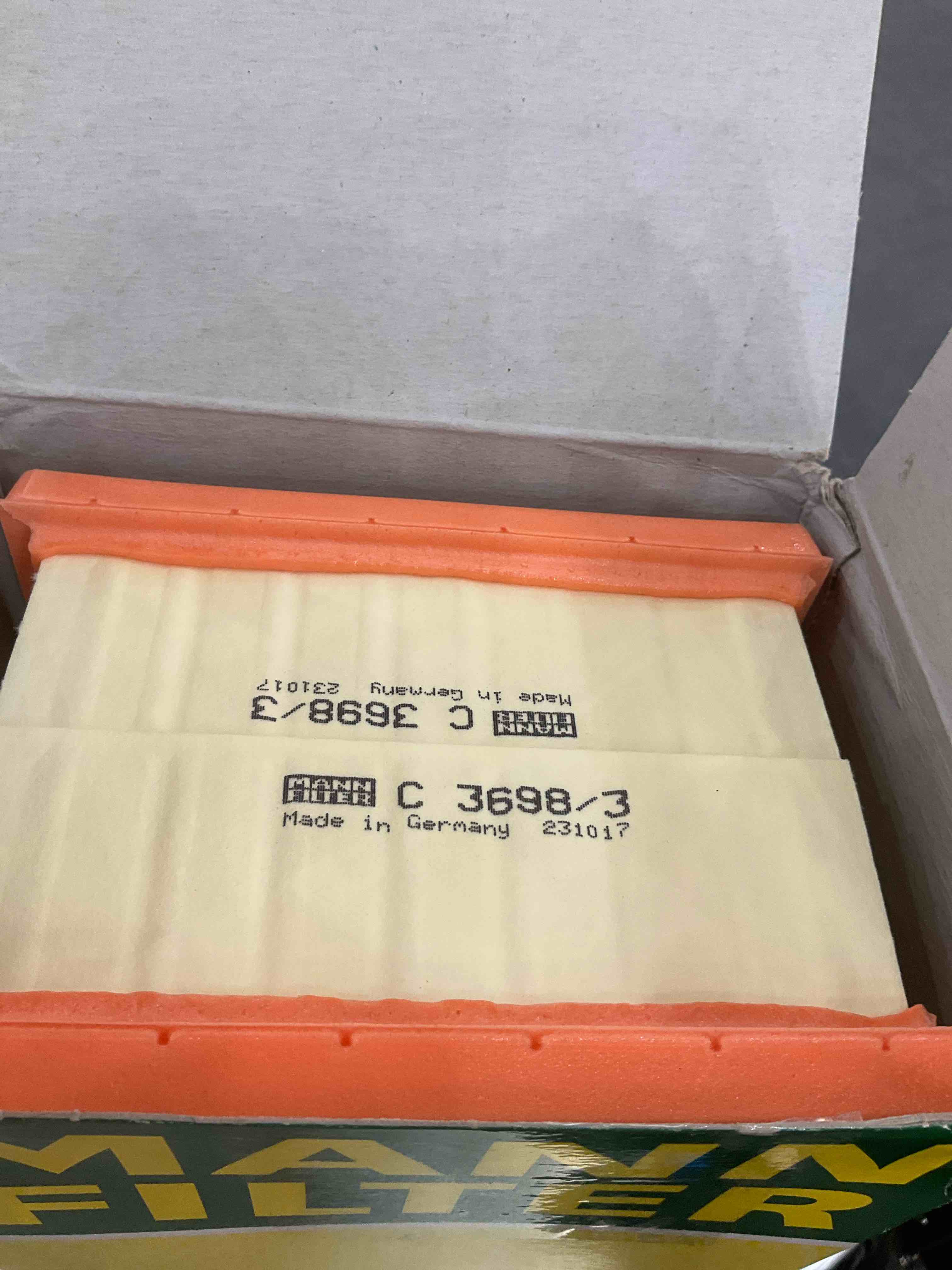 https://s3.amazonaws.com/lotting-images-prod/BargainHunt/EXS01547494_1714582861194.jpeg