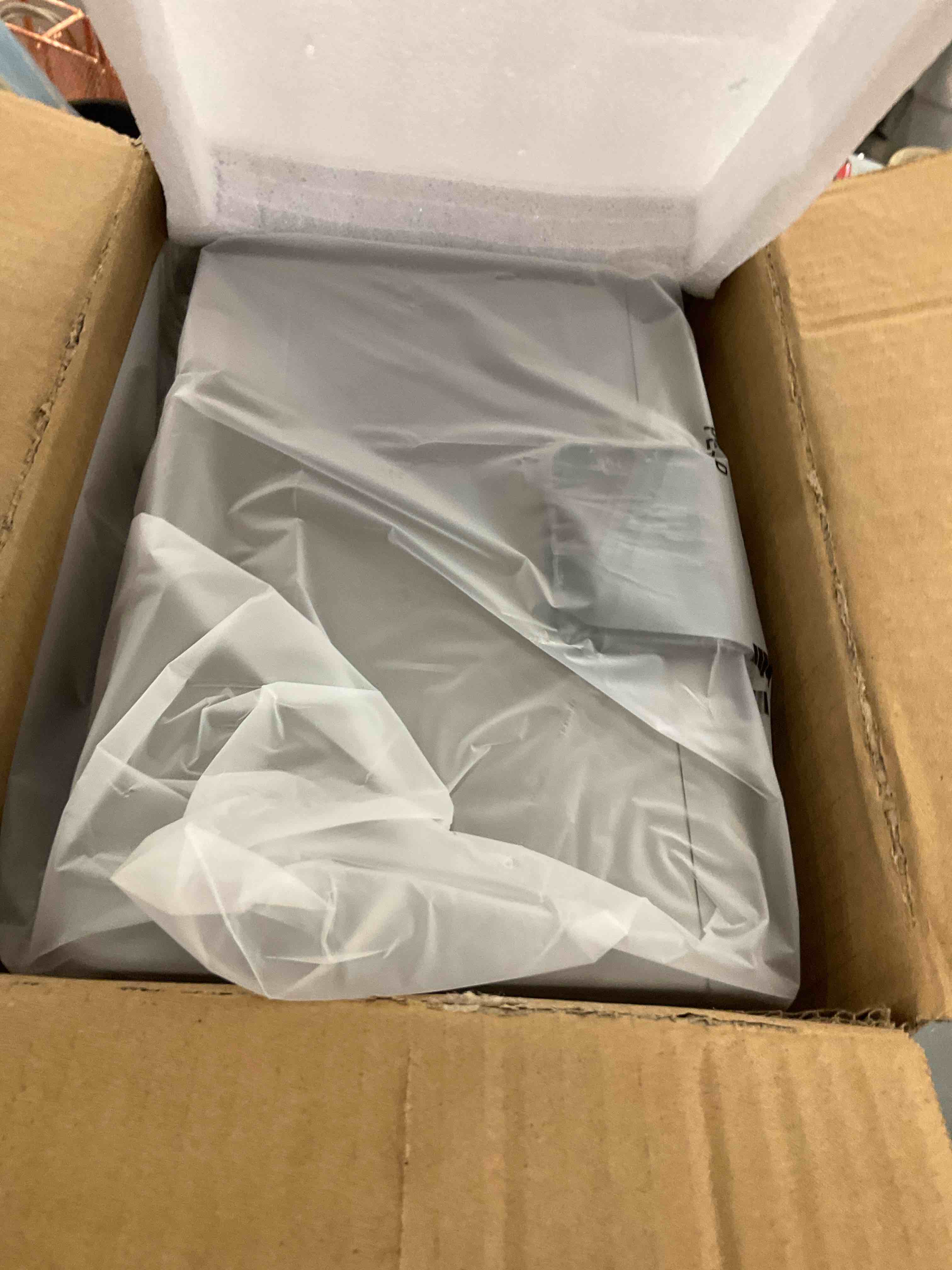 PSOS Dehumidifier, 99oz Dehumidifiers for Basement (950 sq.ft), Quiet Dehumidifiers for Bedroom with Auto Shut Off,Portable Dehumidifier for Home with 2 Working Modes, 7 Colors LED Light.