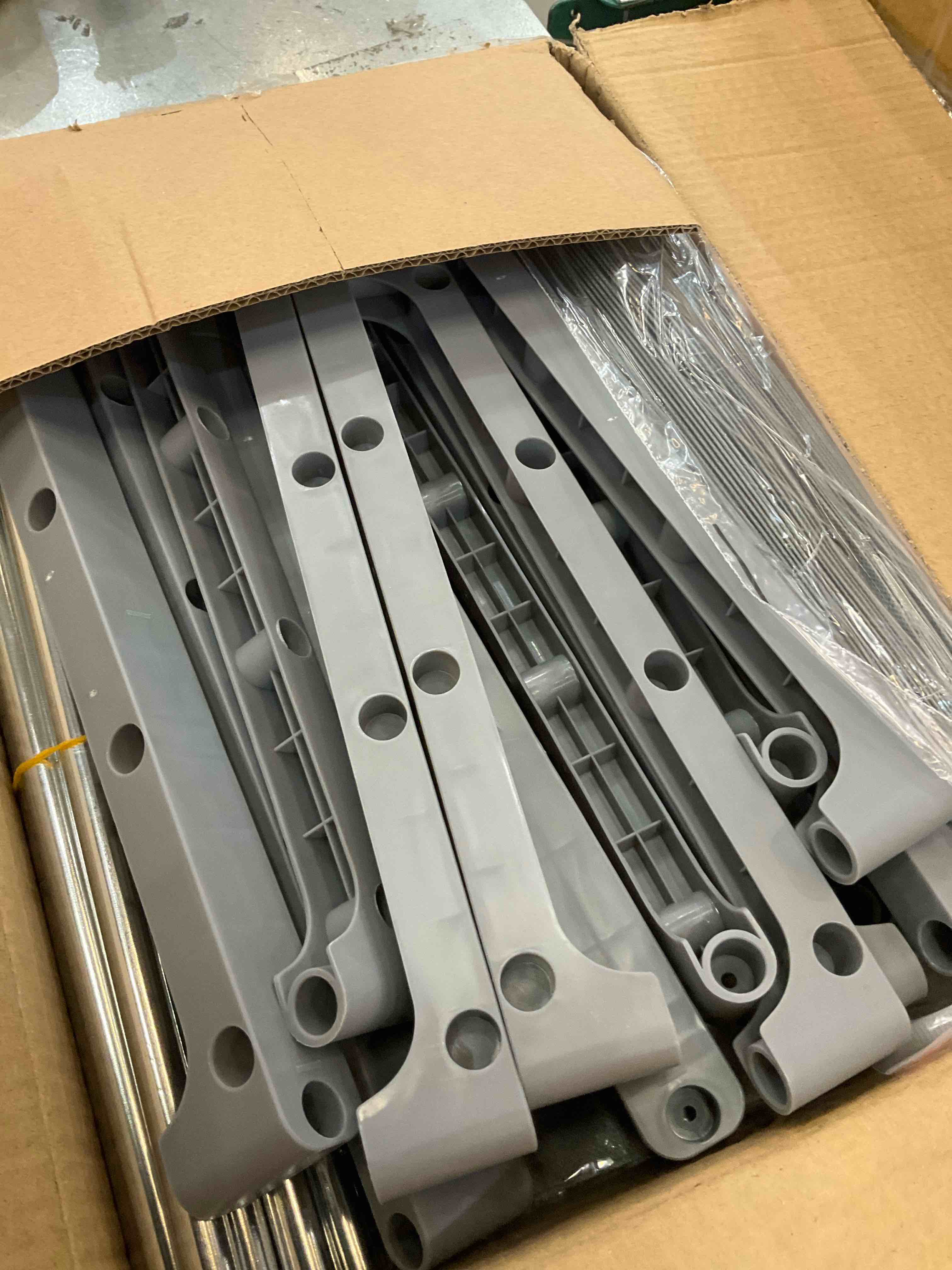 https://s3.amazonaws.com/lotting-images-prod/BargainHunt/EXS01547809_1714677232994.jpeg