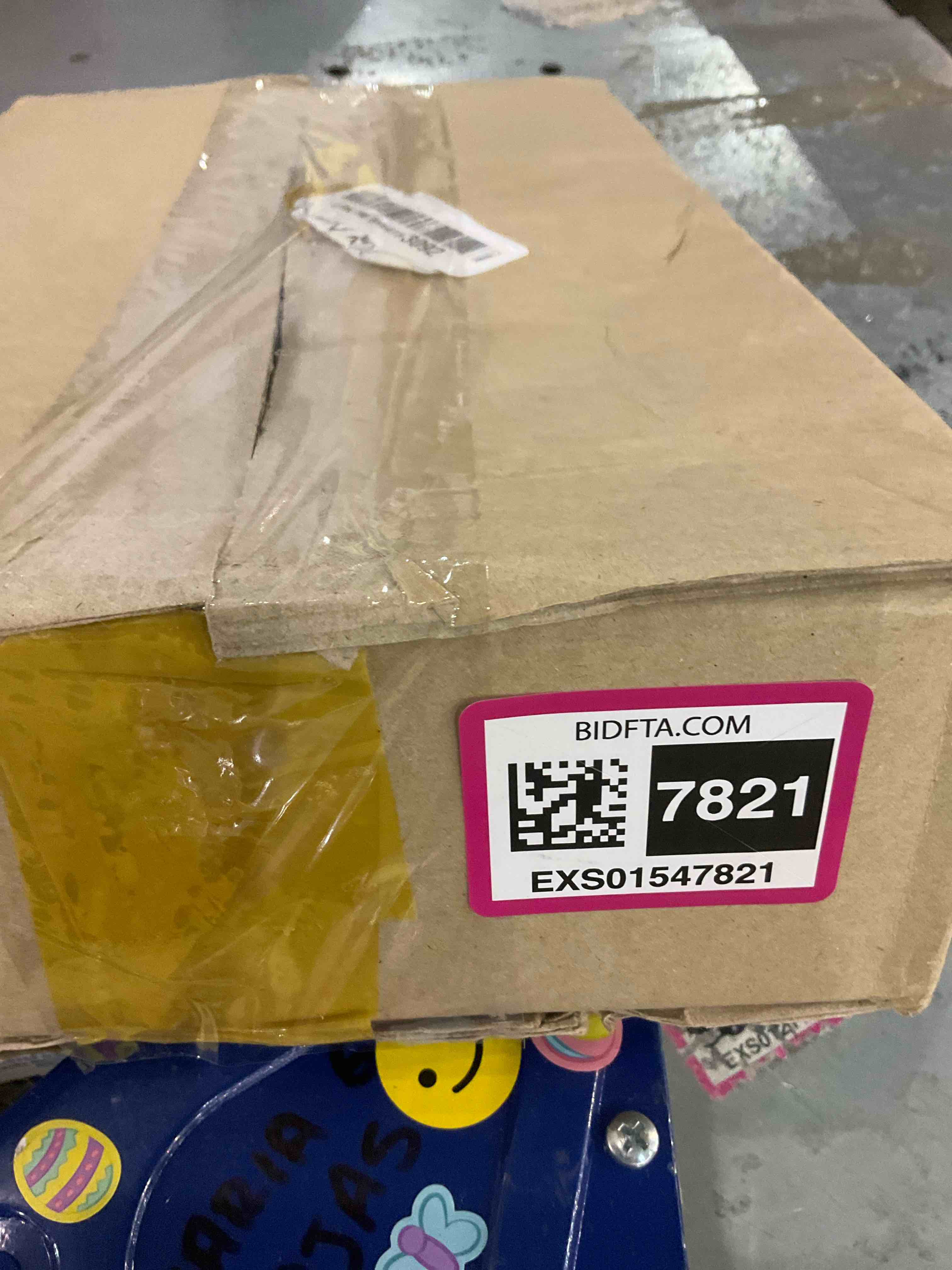 https://s3.amazonaws.com/lotting-images-prod/BargainHunt/EXS01547821_1714736593187.jpeg