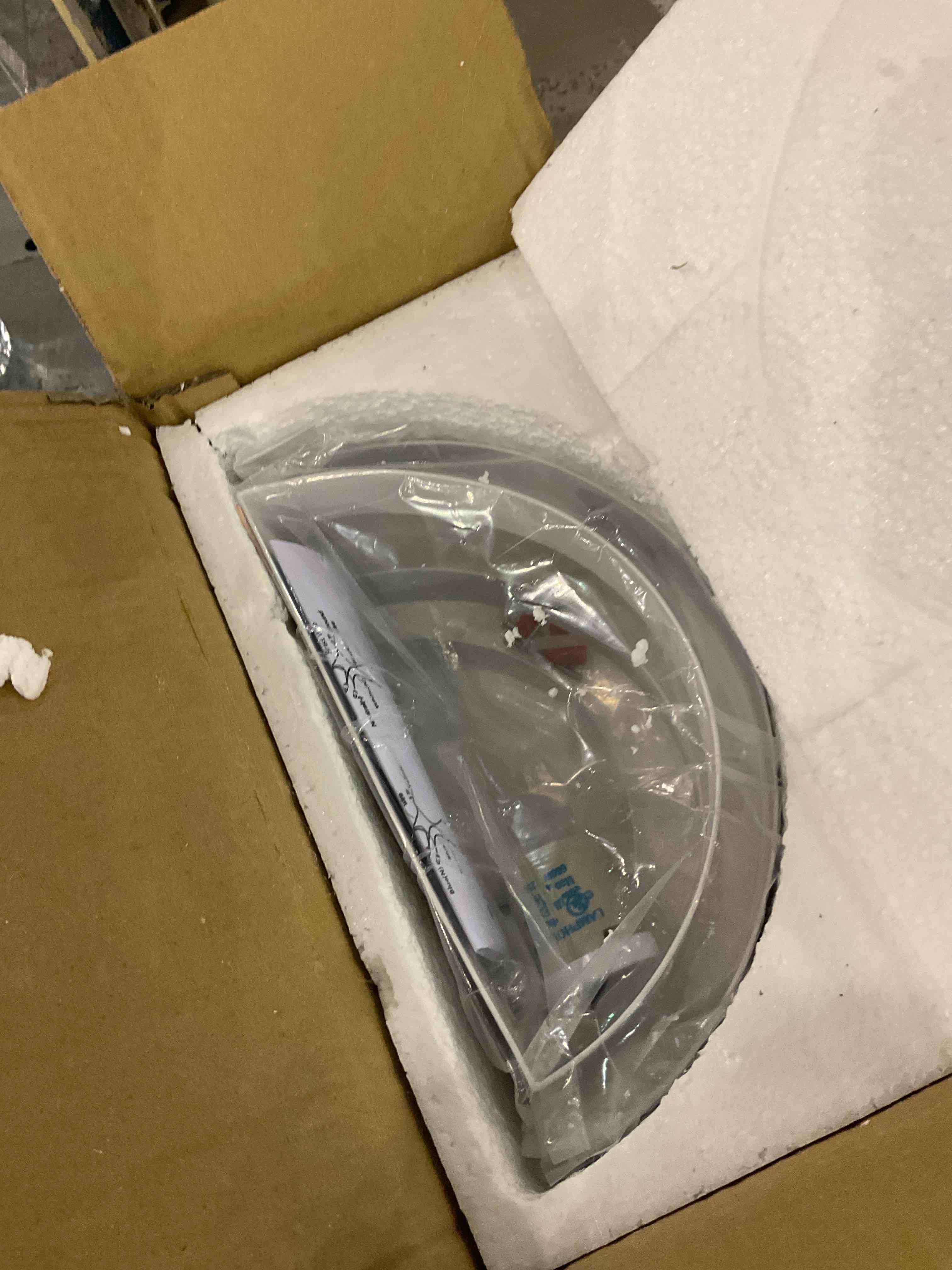 https://s3.amazonaws.com/lotting-images-prod/BargainHunt/EXS01547855_1714739992537.jpeg