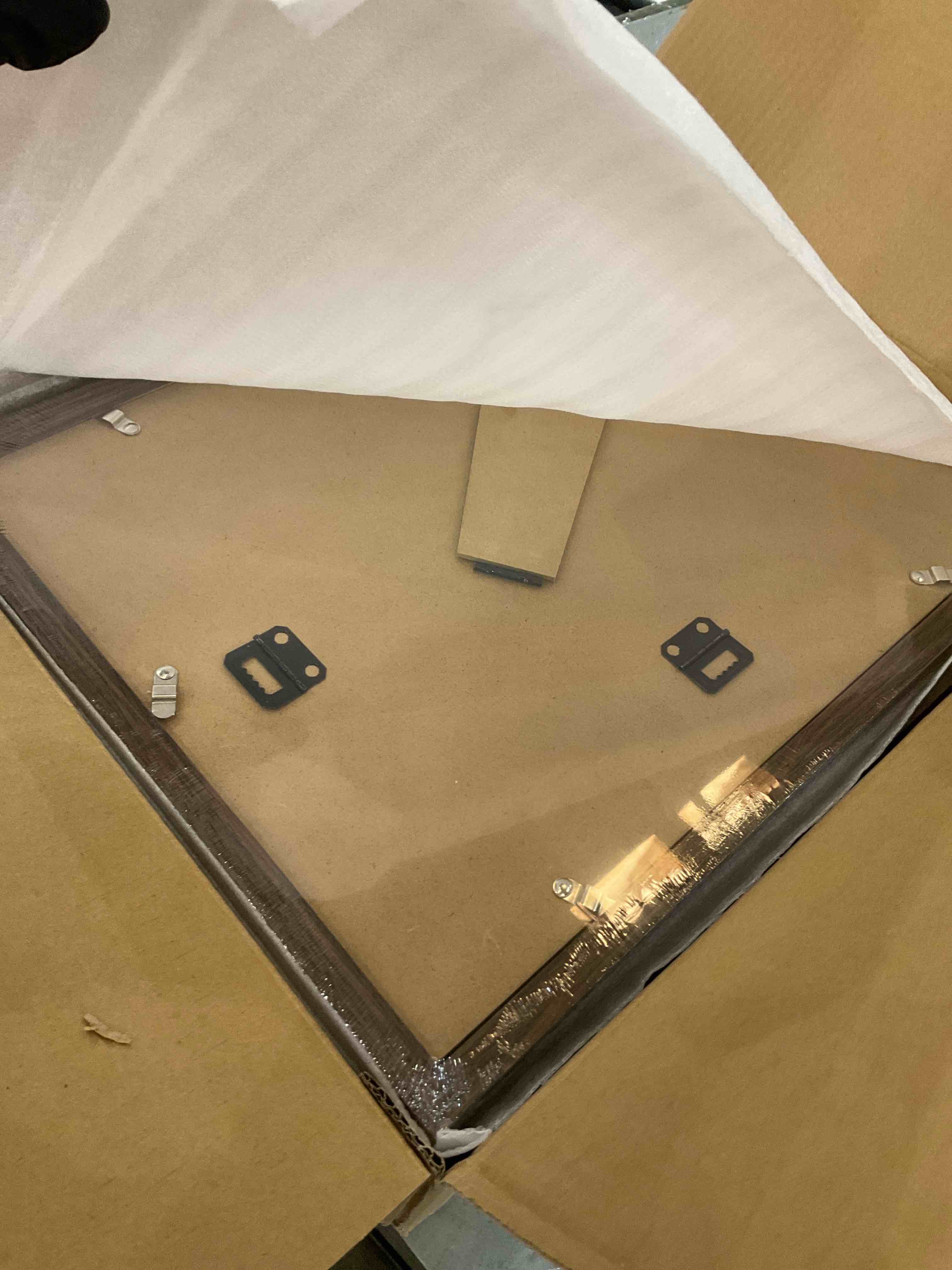 https://s3.amazonaws.com/lotting-images-prod/BargainHunt/EXS01547940_1714749298370.jpeg