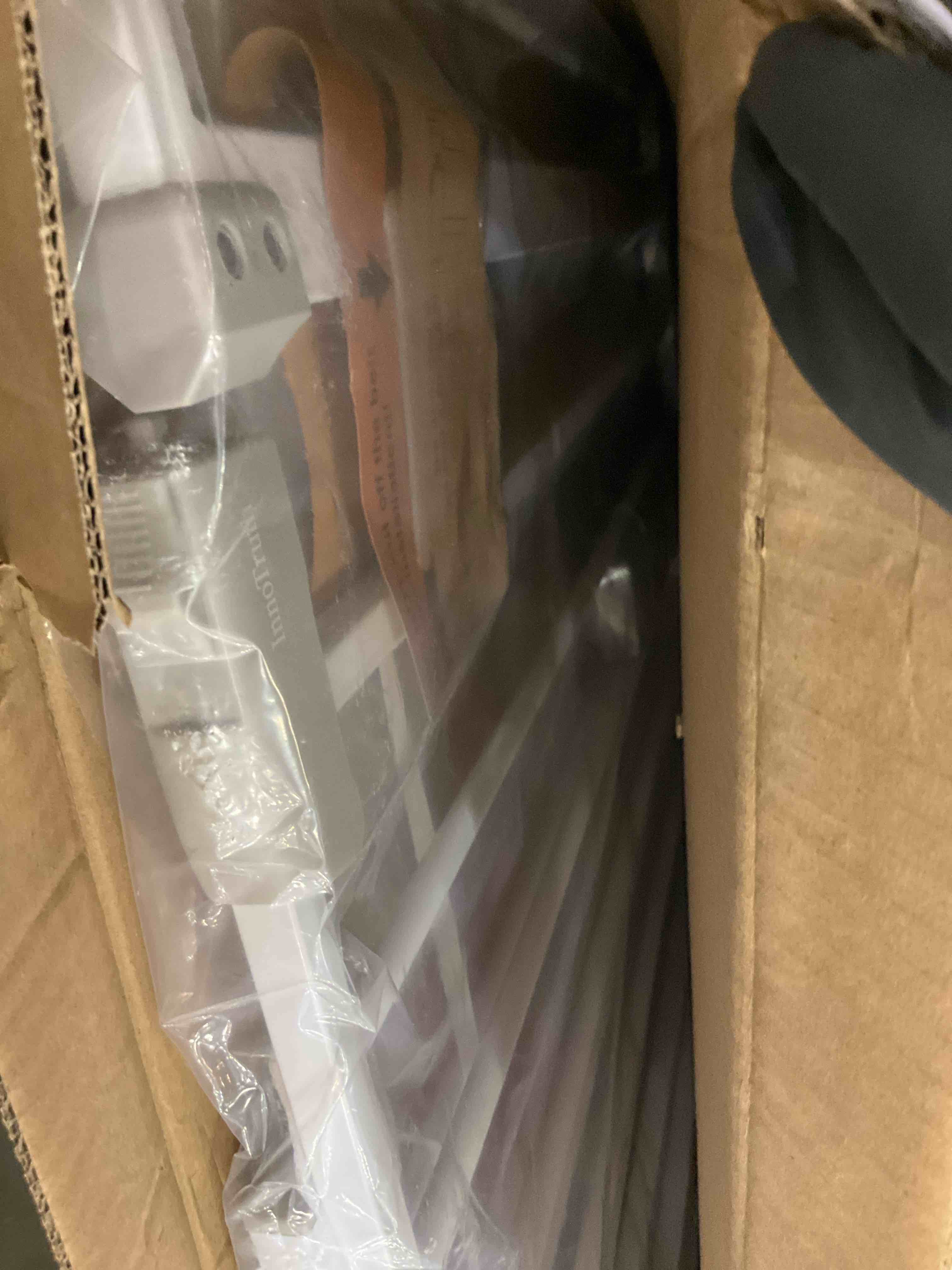 https://s3.amazonaws.com/lotting-images-prod/BargainHunt/EXS01548030_1721749211835.jpeg