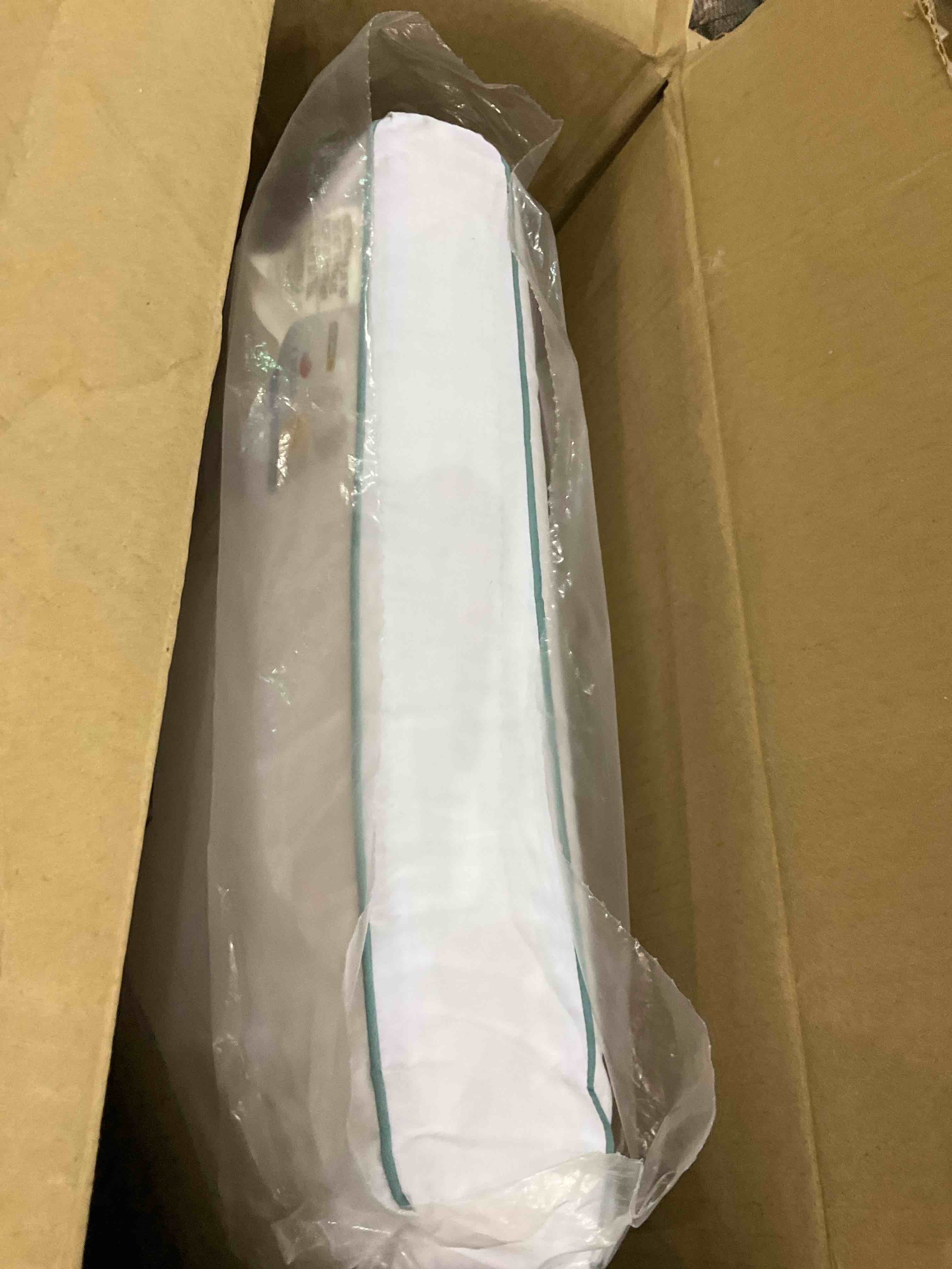 https://s3.amazonaws.com/lotting-images-prod/BargainHunt/EXS01548147_1721908797507.jpeg