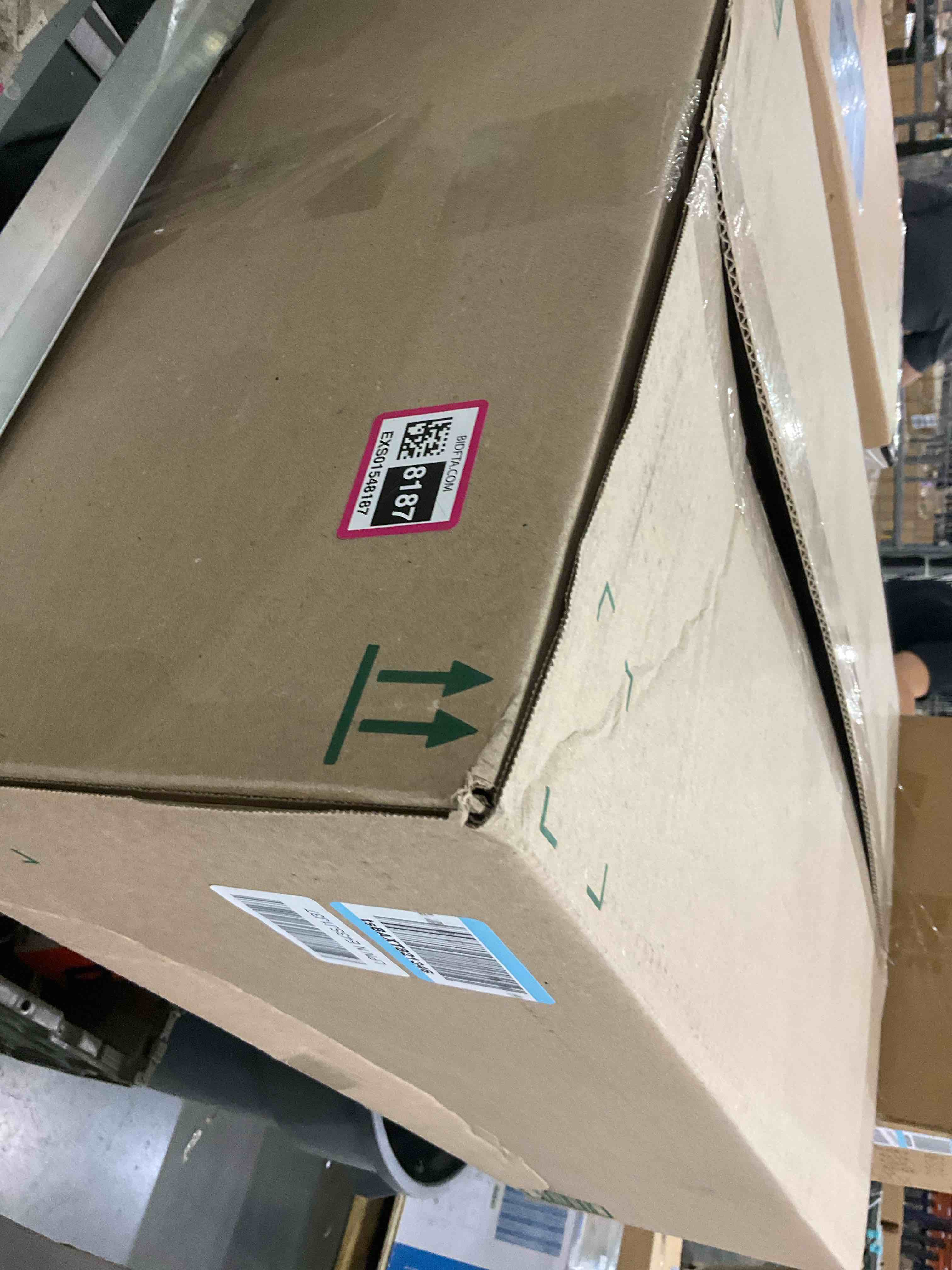 https://s3.amazonaws.com/lotting-images-prod/BargainHunt/EXS01548187_1721920094250.jpeg