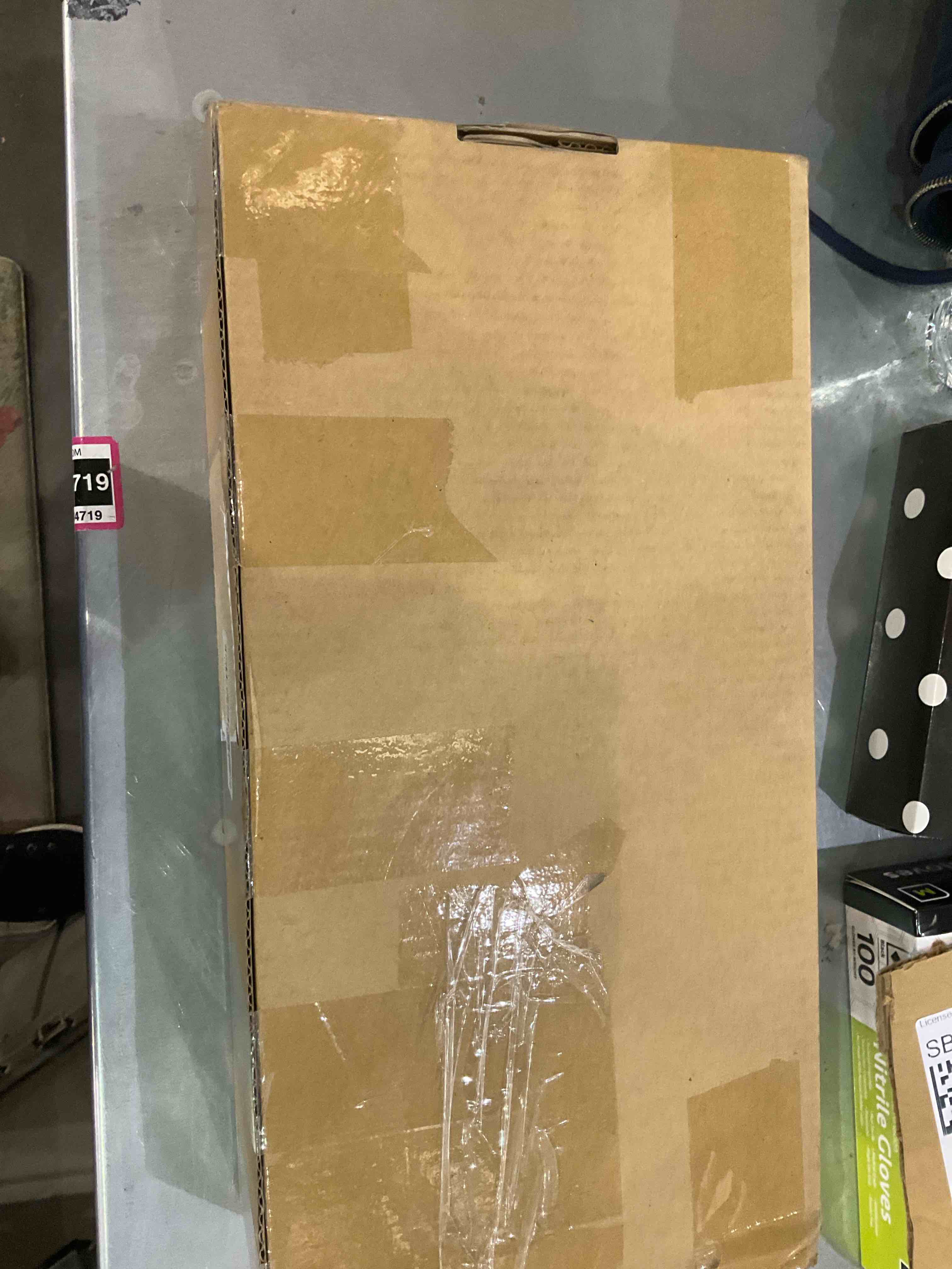 https://s3.amazonaws.com/lotting-images-prod/BargainHunt/EXS01548501_1715170914035.jpeg