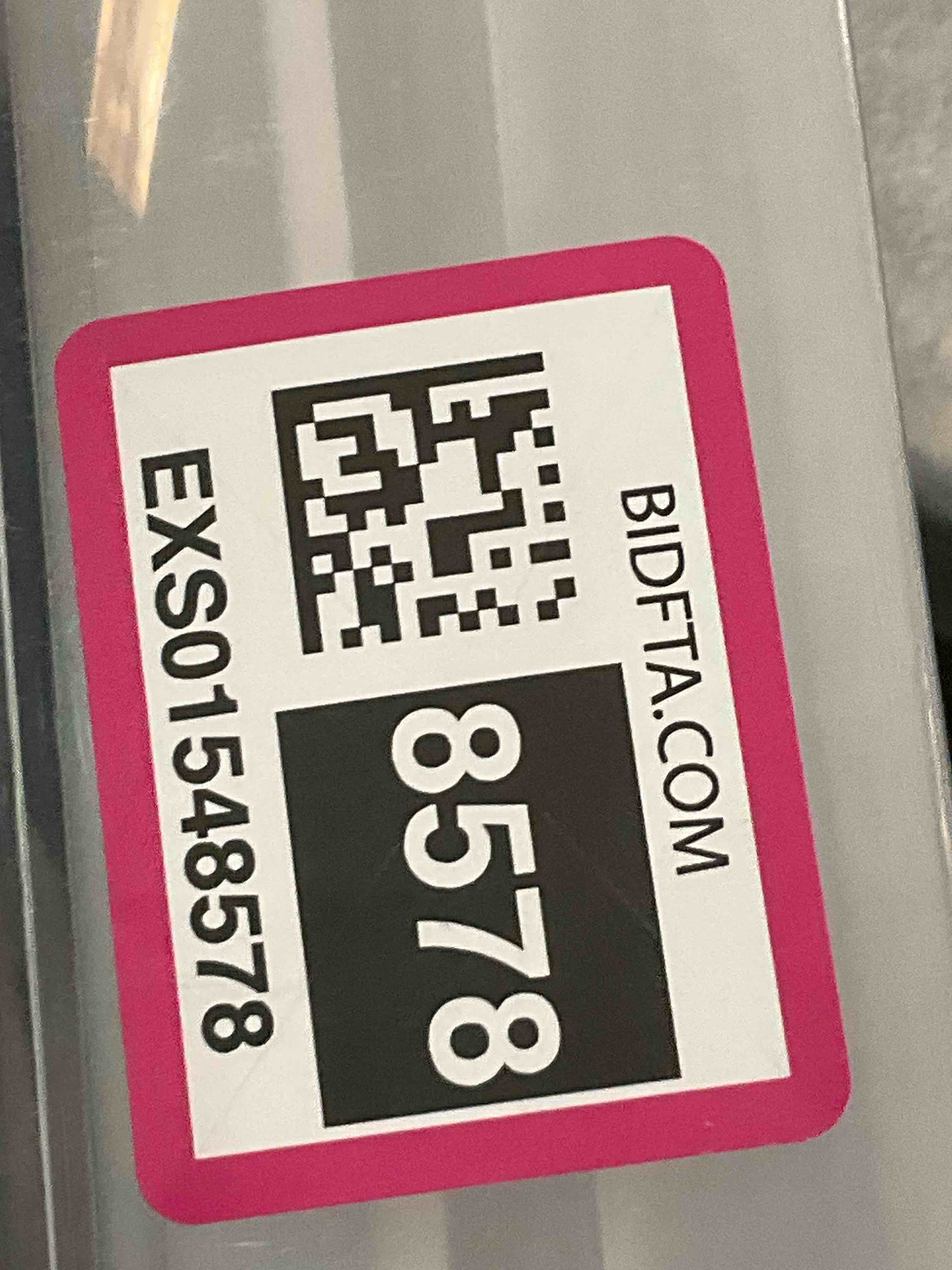 https://s3.amazonaws.com/lotting-images-prod/BargainHunt/EXS01548578_1718632852462.jpeg